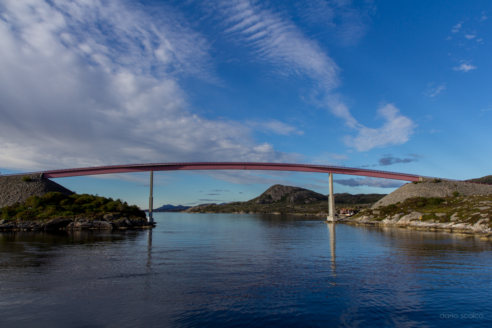 Ponte vicino a Skjerjehamn