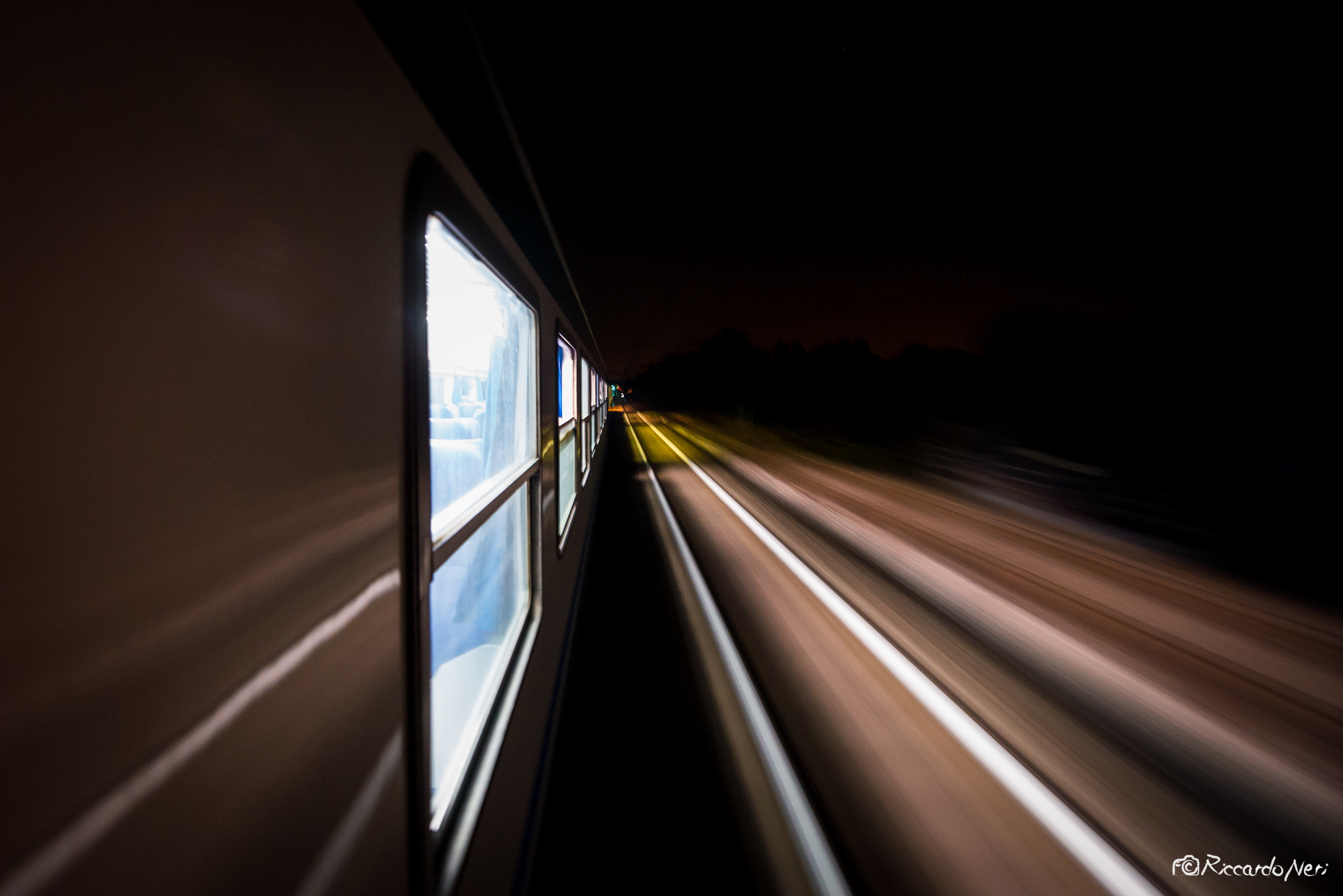 The charm of traveling at night