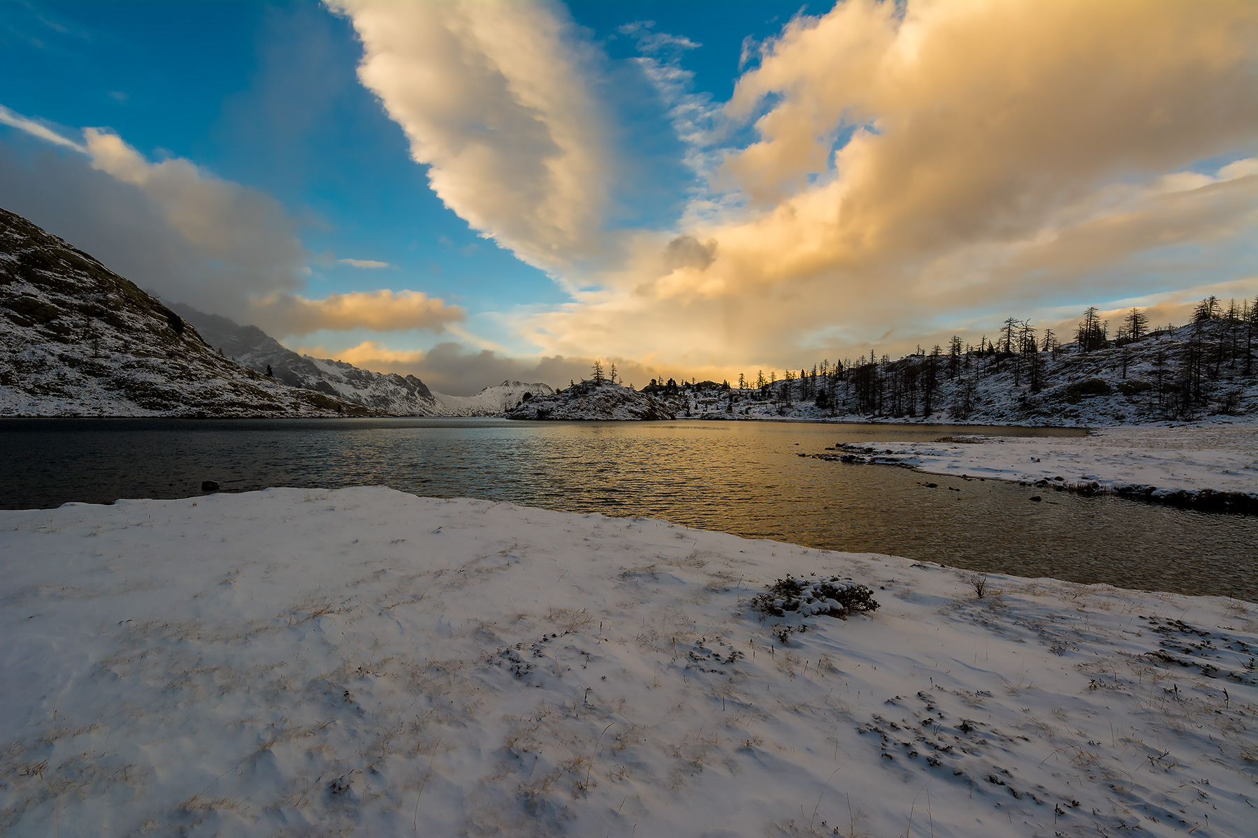 and 'almost sunset on Lake White