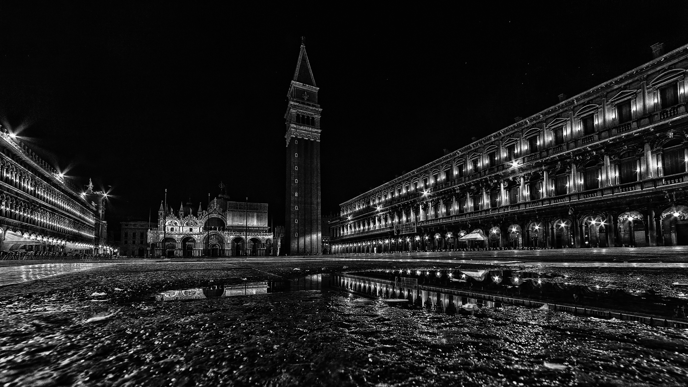 Piazza San Marco (riflessi di notte)
