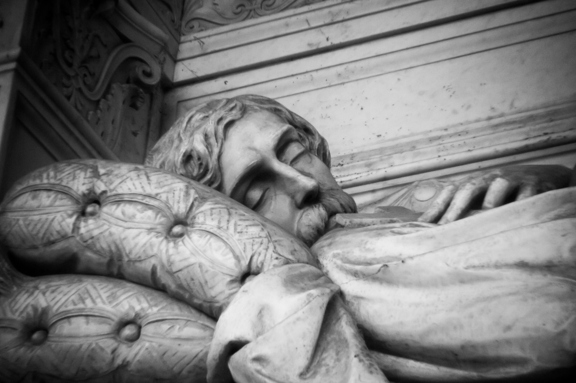 Eterno riposo..Holga 60mm f/8