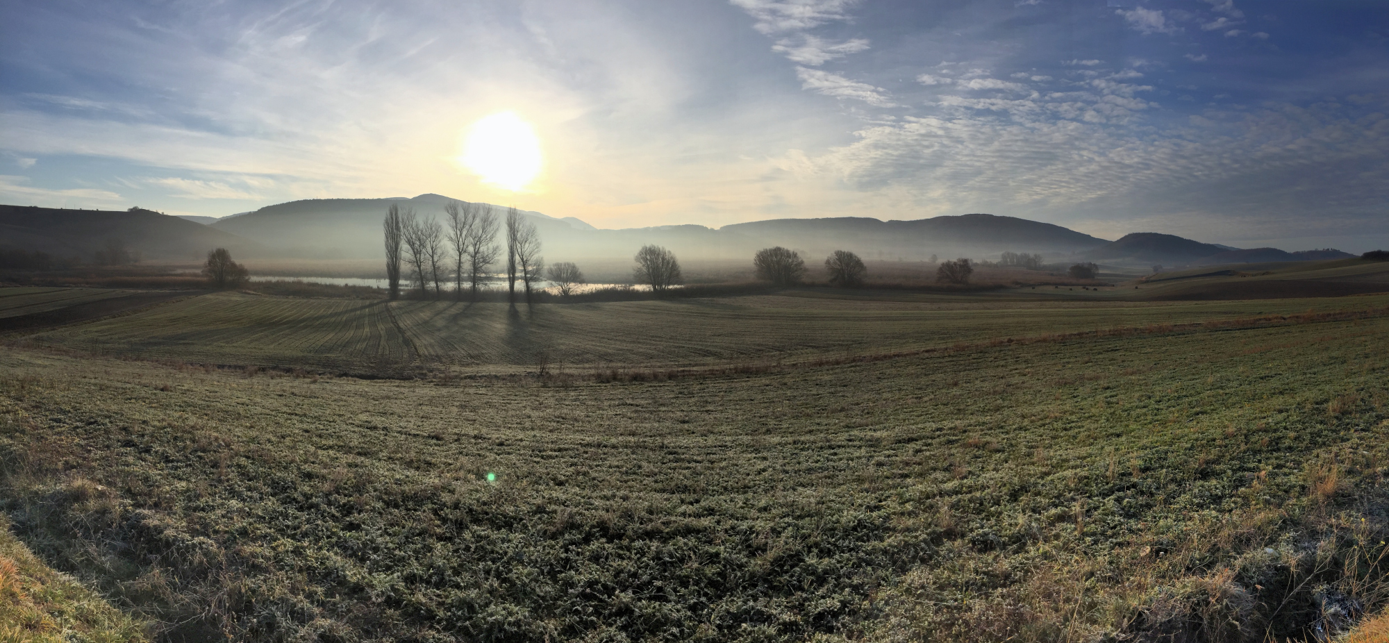 Mattina presto con leggera nebbia