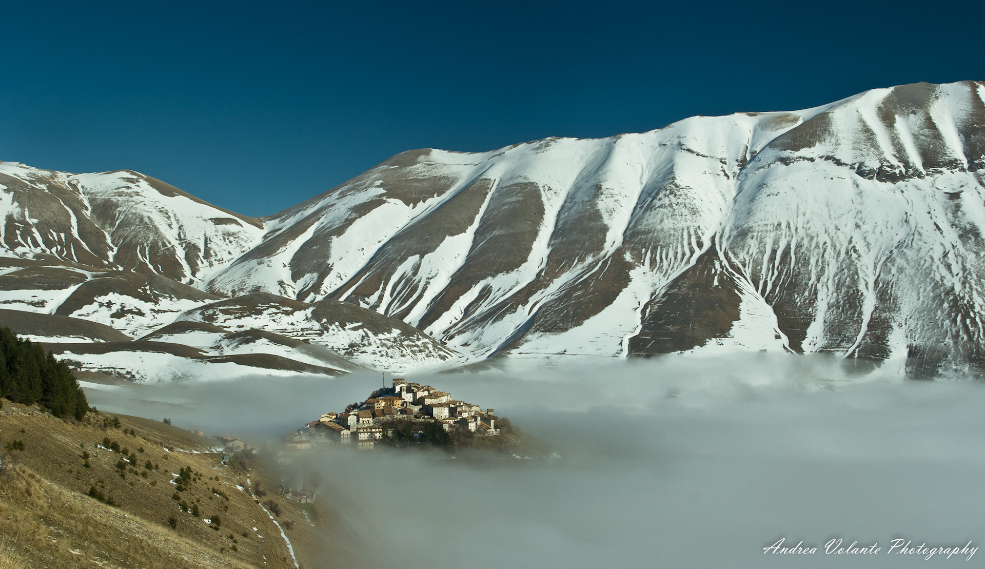 Castelluccio ..cartolina winter from the Sibillini mountains...