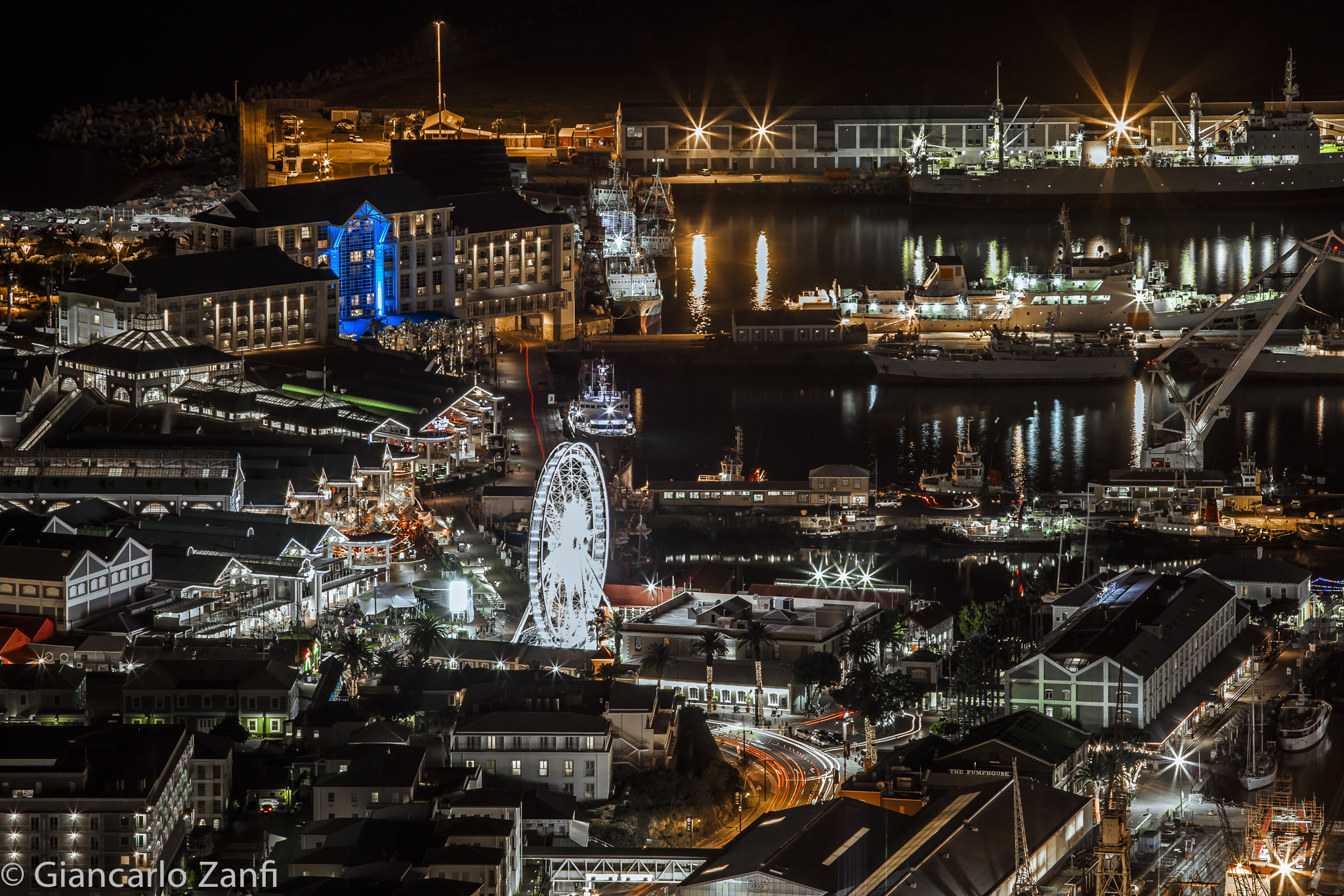 Waterfront Capetown di notte