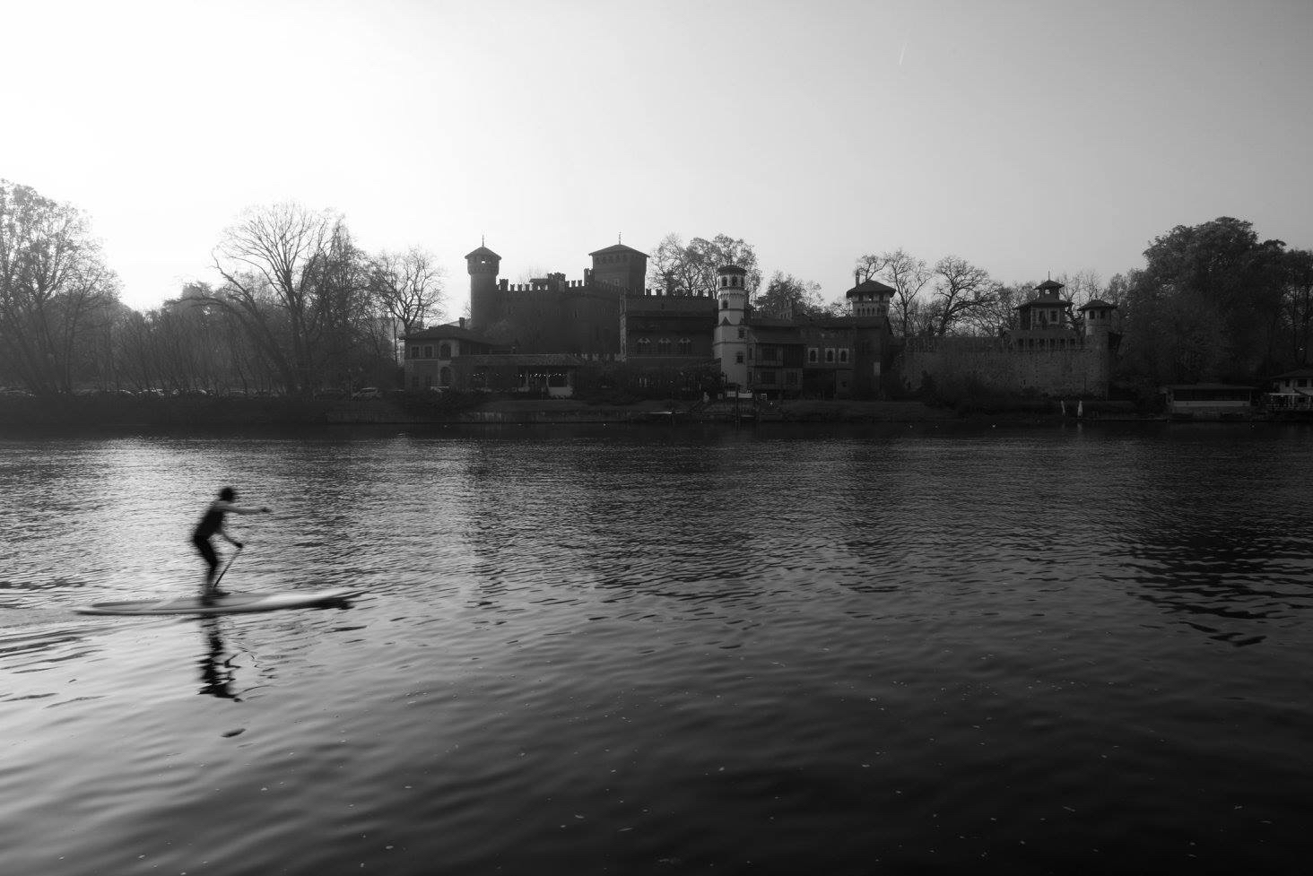 Stand up paddle surfing