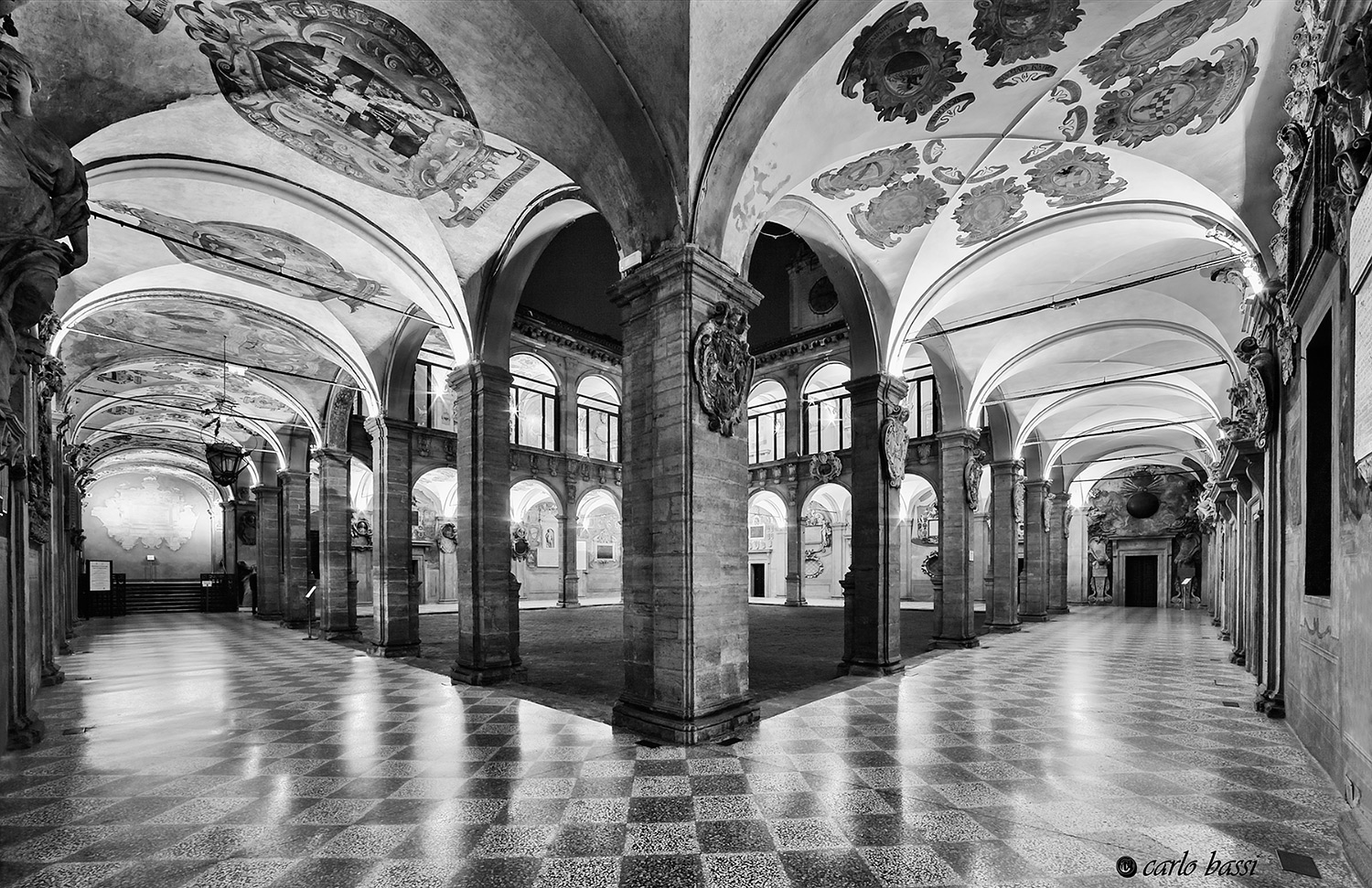 Bologna il palazzo dell'Archiginnasio