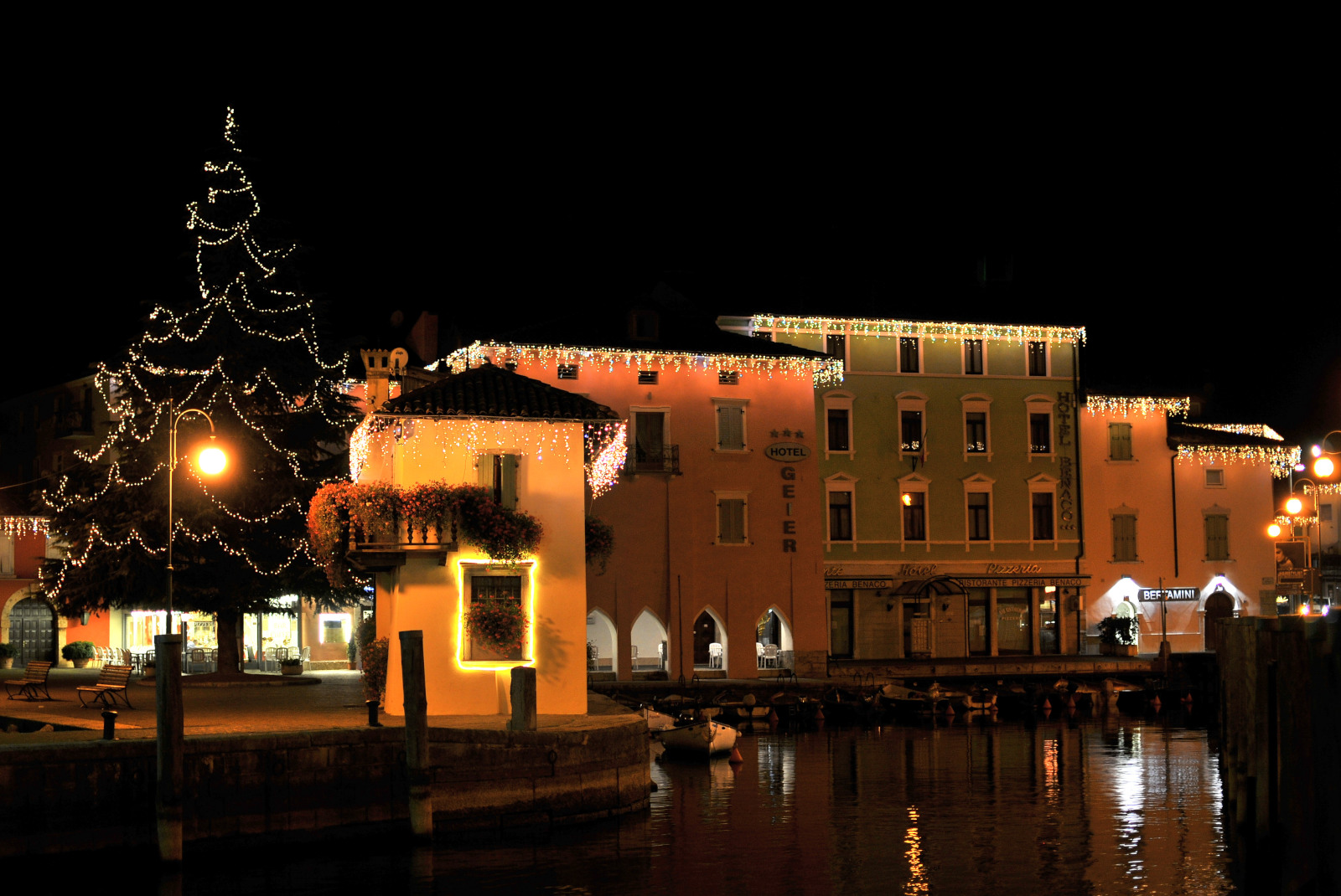 Porticciolo...Merry Christmas.