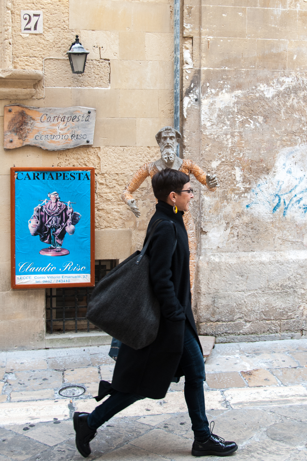 l'abbraccio della cartapesta