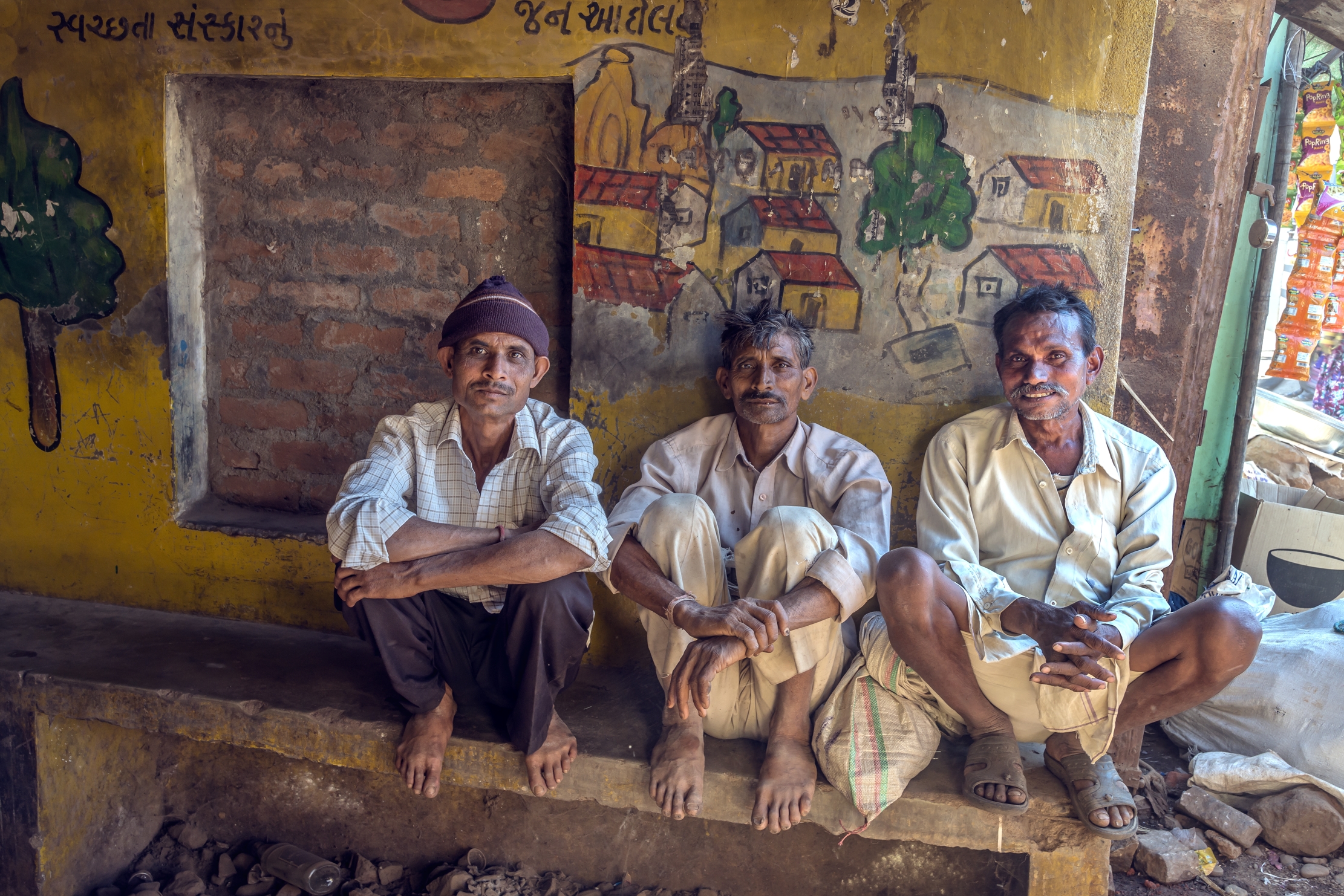 Gujarat 2015 - At the edge of a market