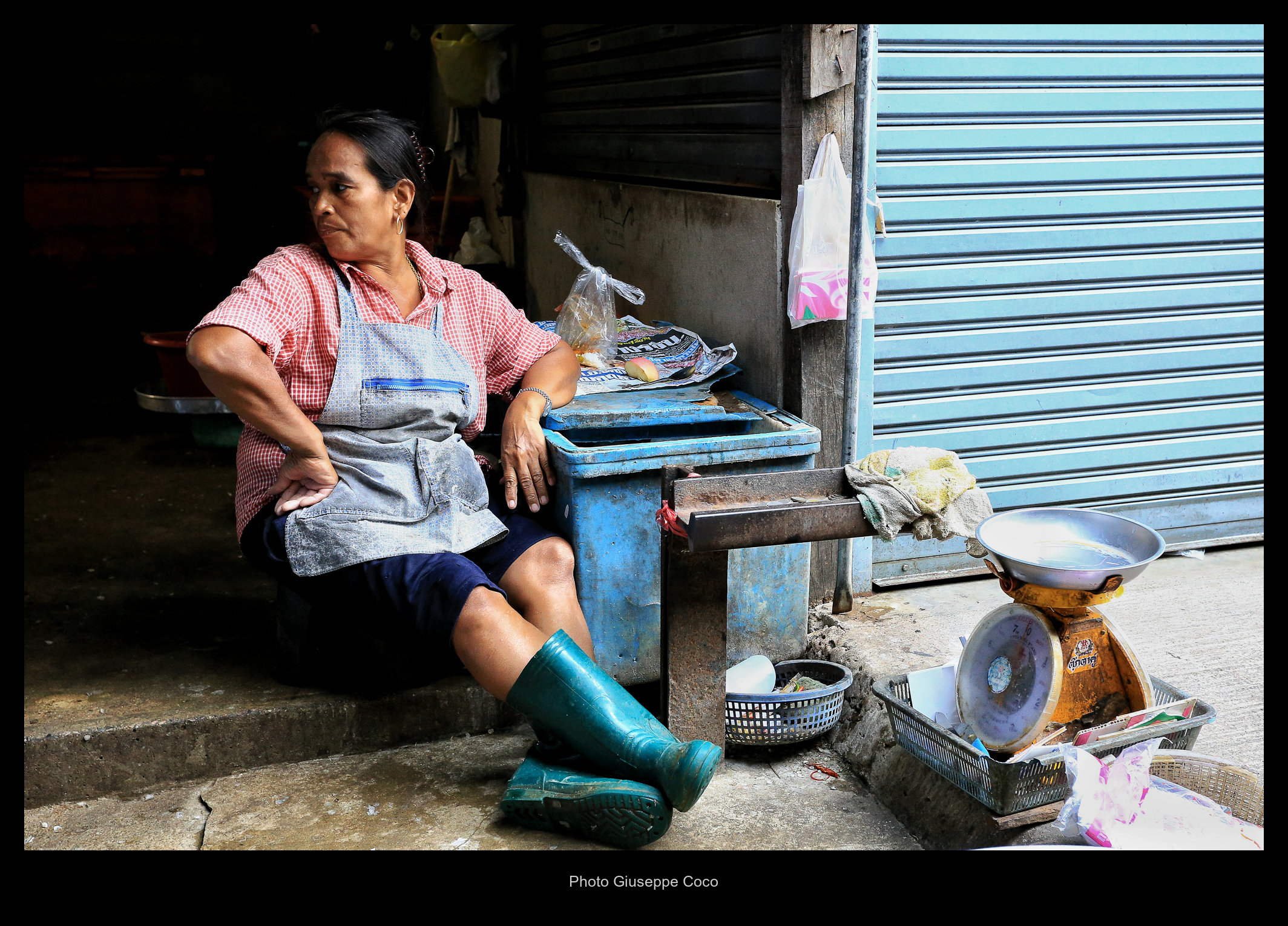Maeklong Market (on track) - Bangkok