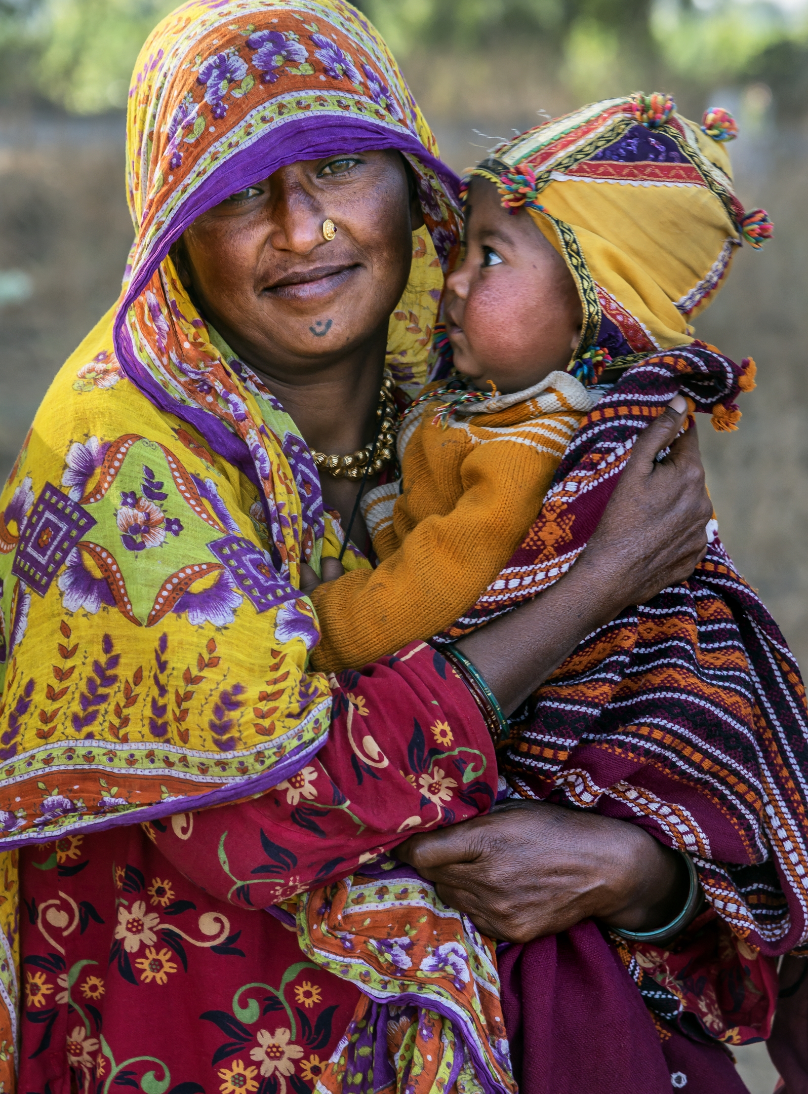 Gujarat 2015 - Donna con bambino