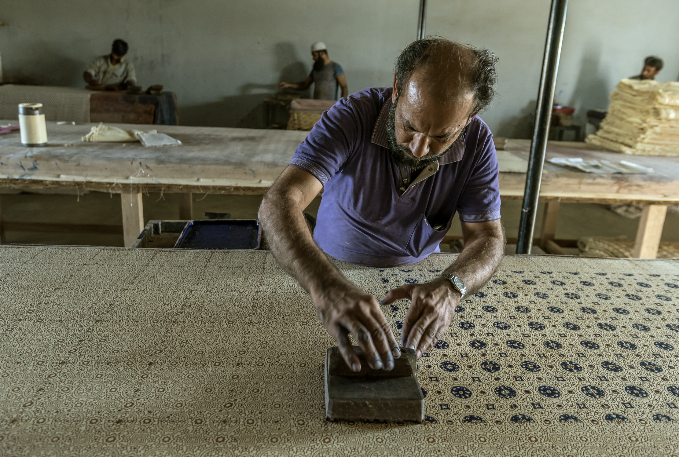 Gujarat 2015 - Nella fabbrica di tessuti e tintoria