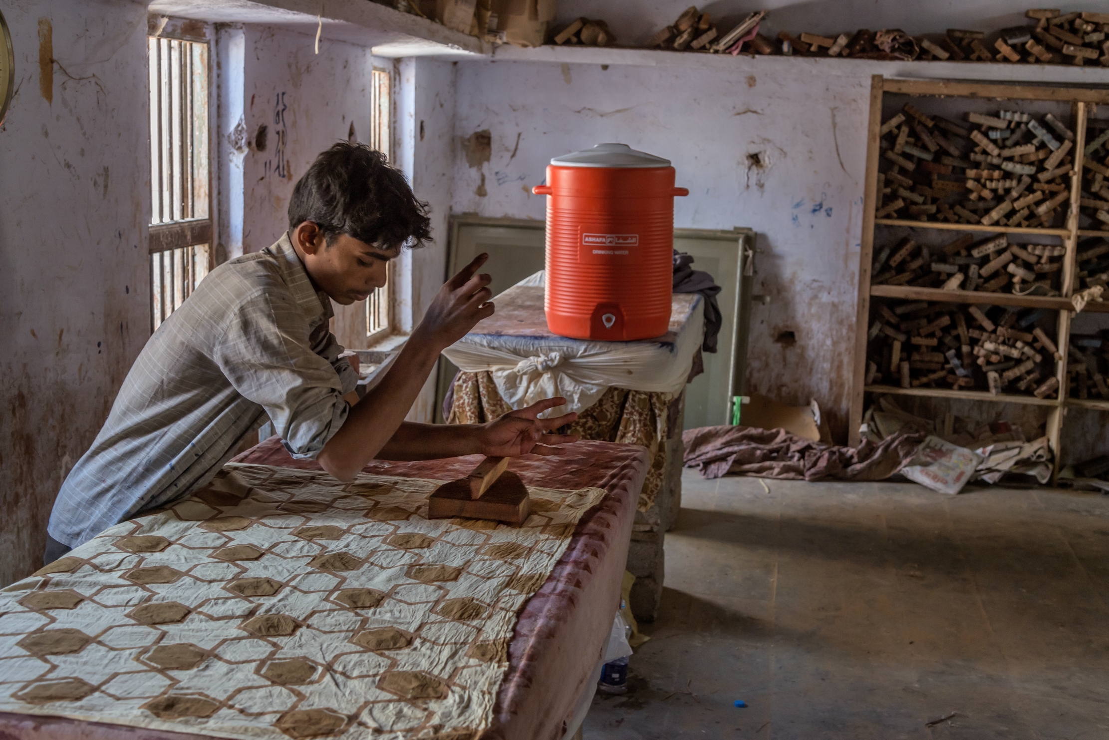 Gujarat 2015 - In una fabbrica di tessuti e tintoria