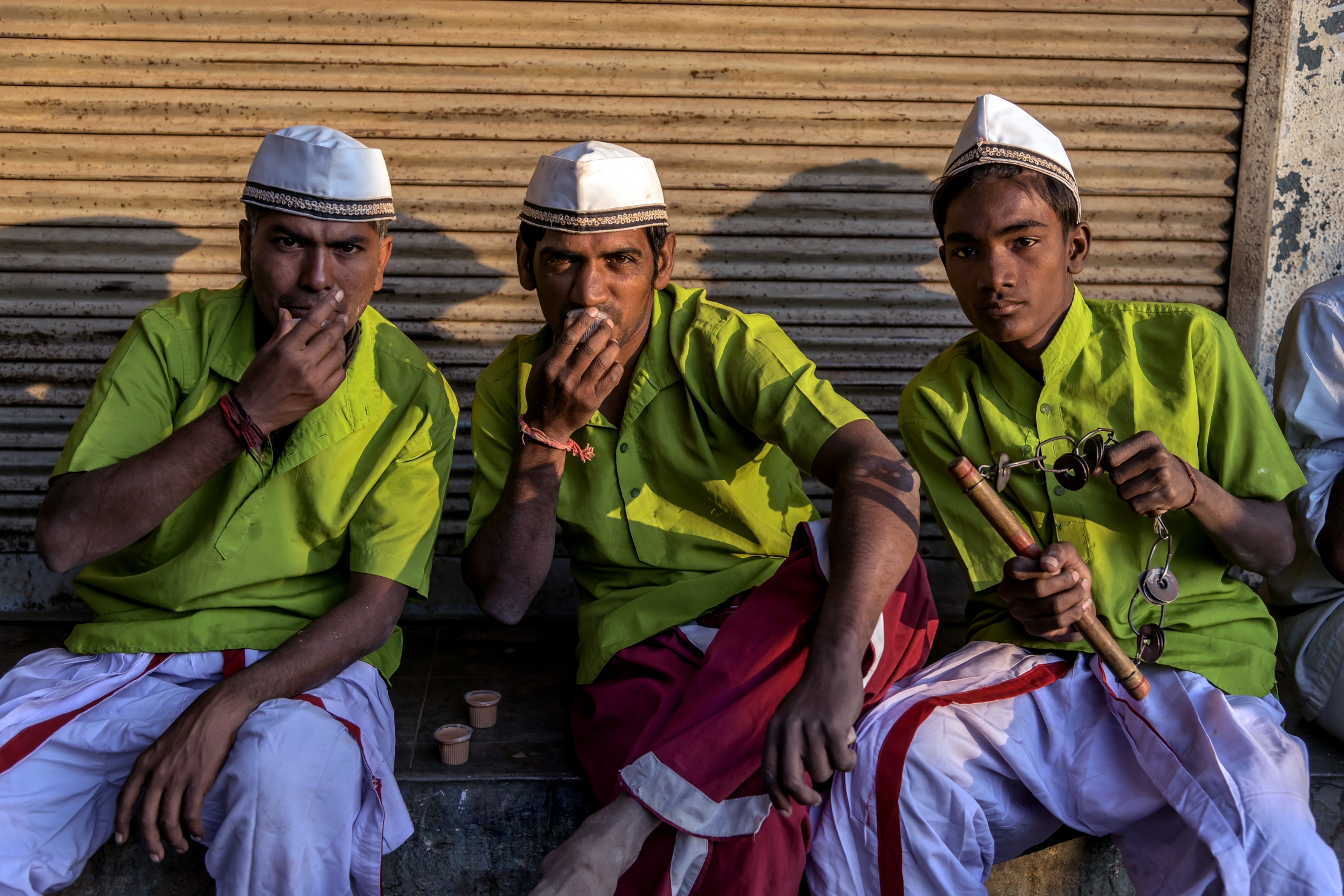 Gujarat 2015 - Musicanti in una processione Indù