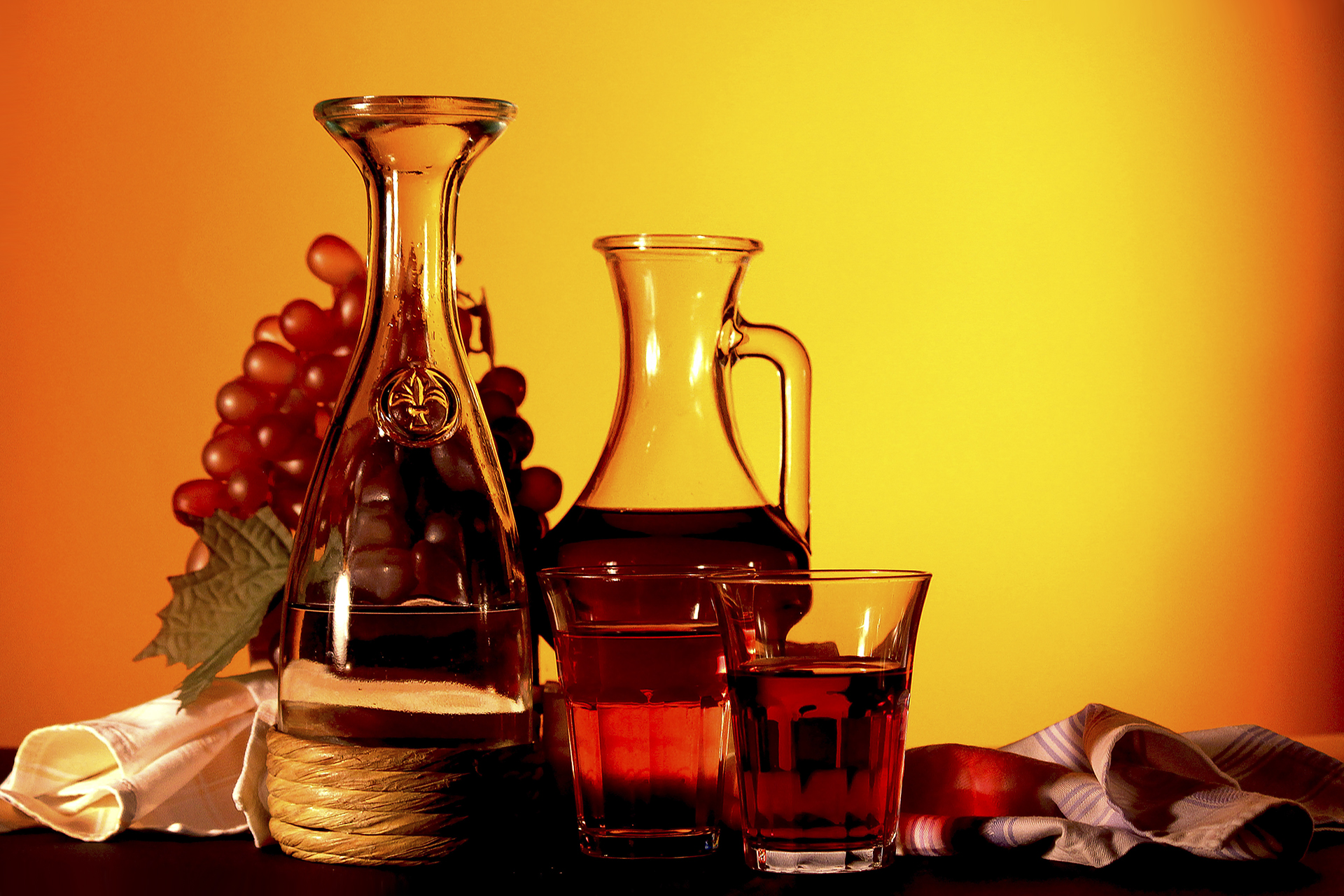 wine and clan tavernai