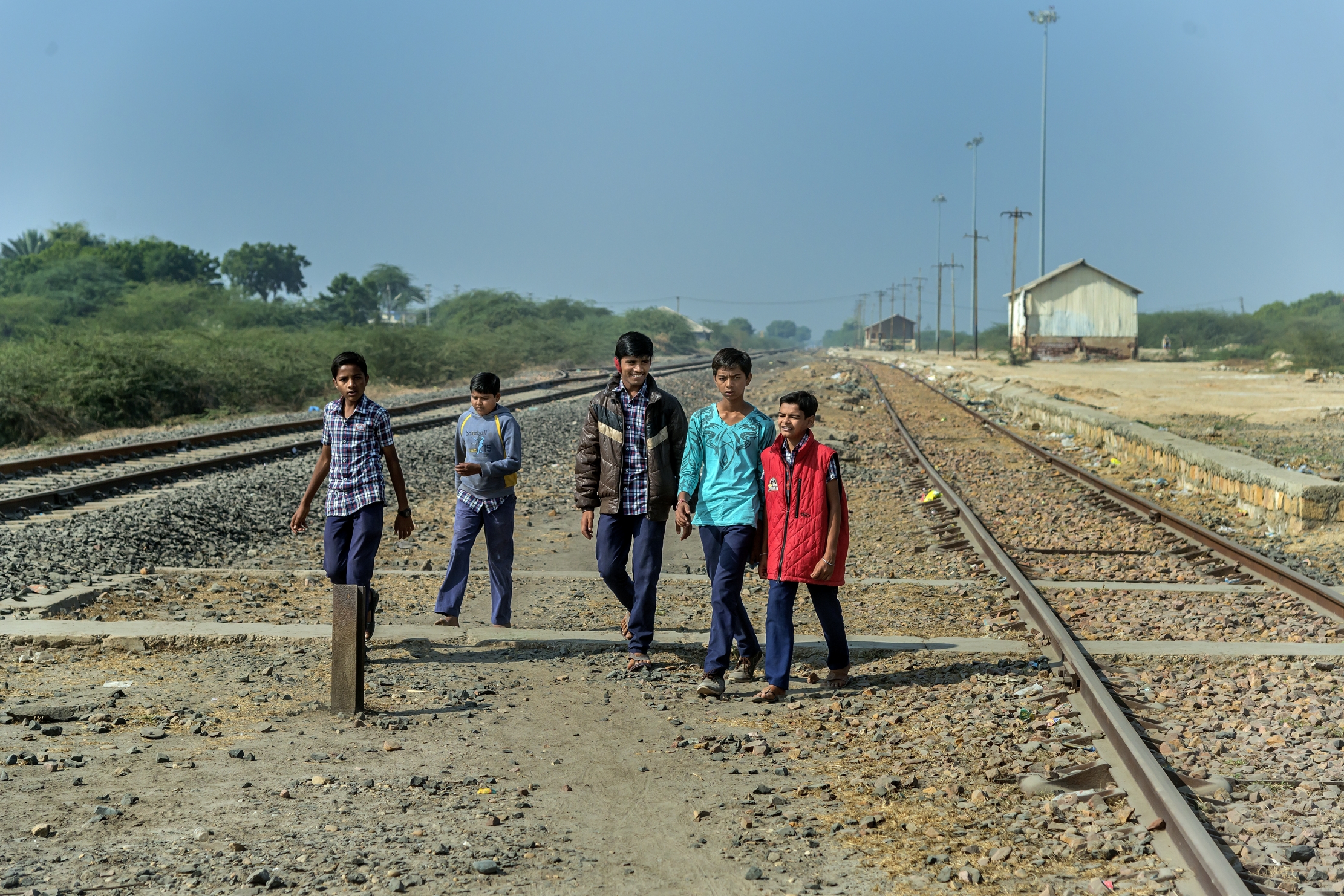 Gujarat 2015 - Lungo la ferrovia