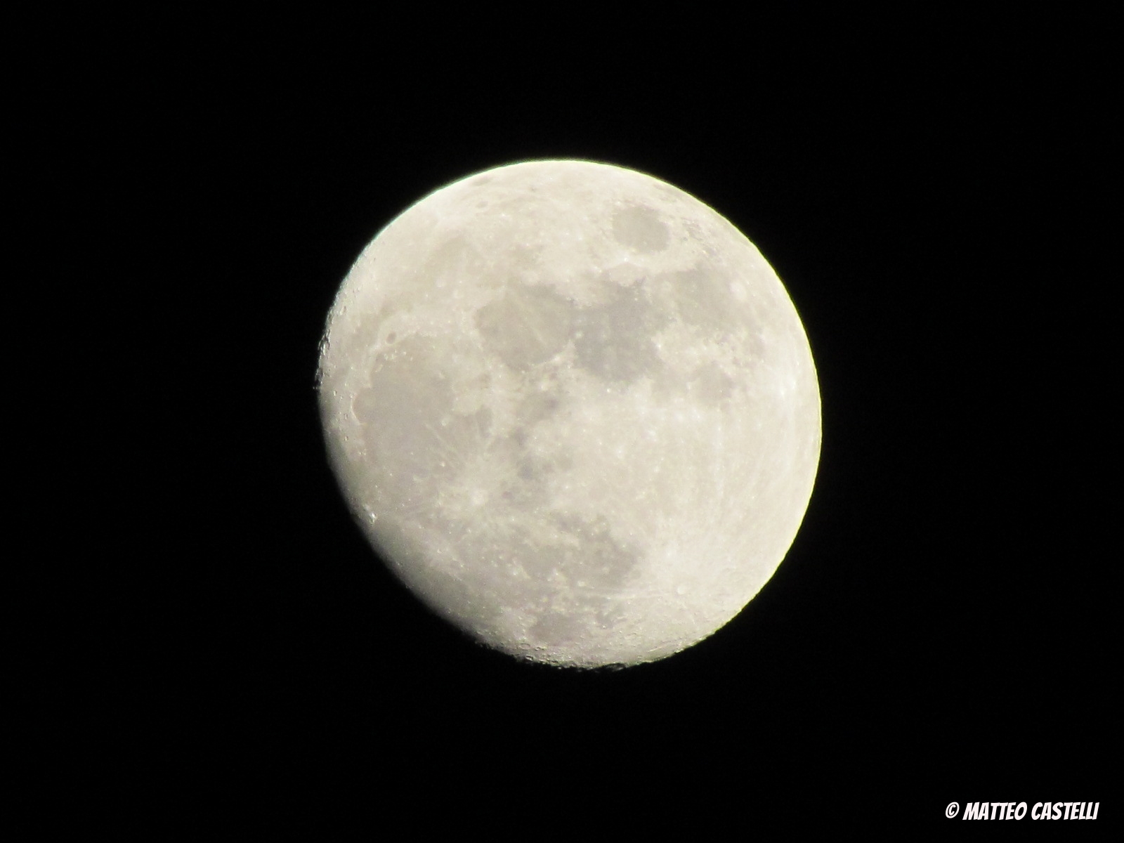 Luna al 80%mese di gennaio