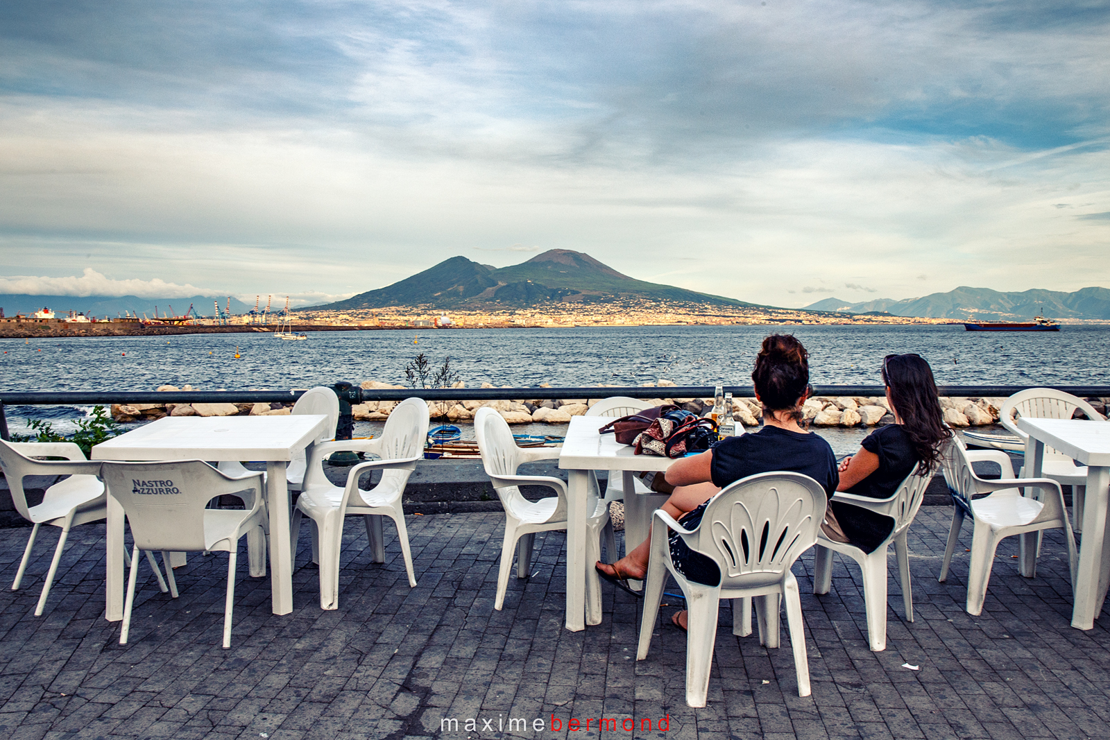 In front of Mount Vesuvius