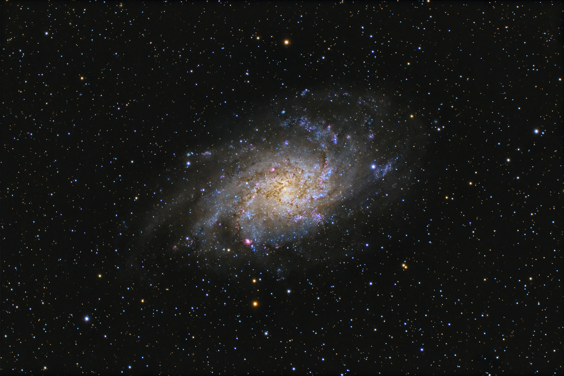 M 33 shooting Takahashi TOA 130 f / 5.8