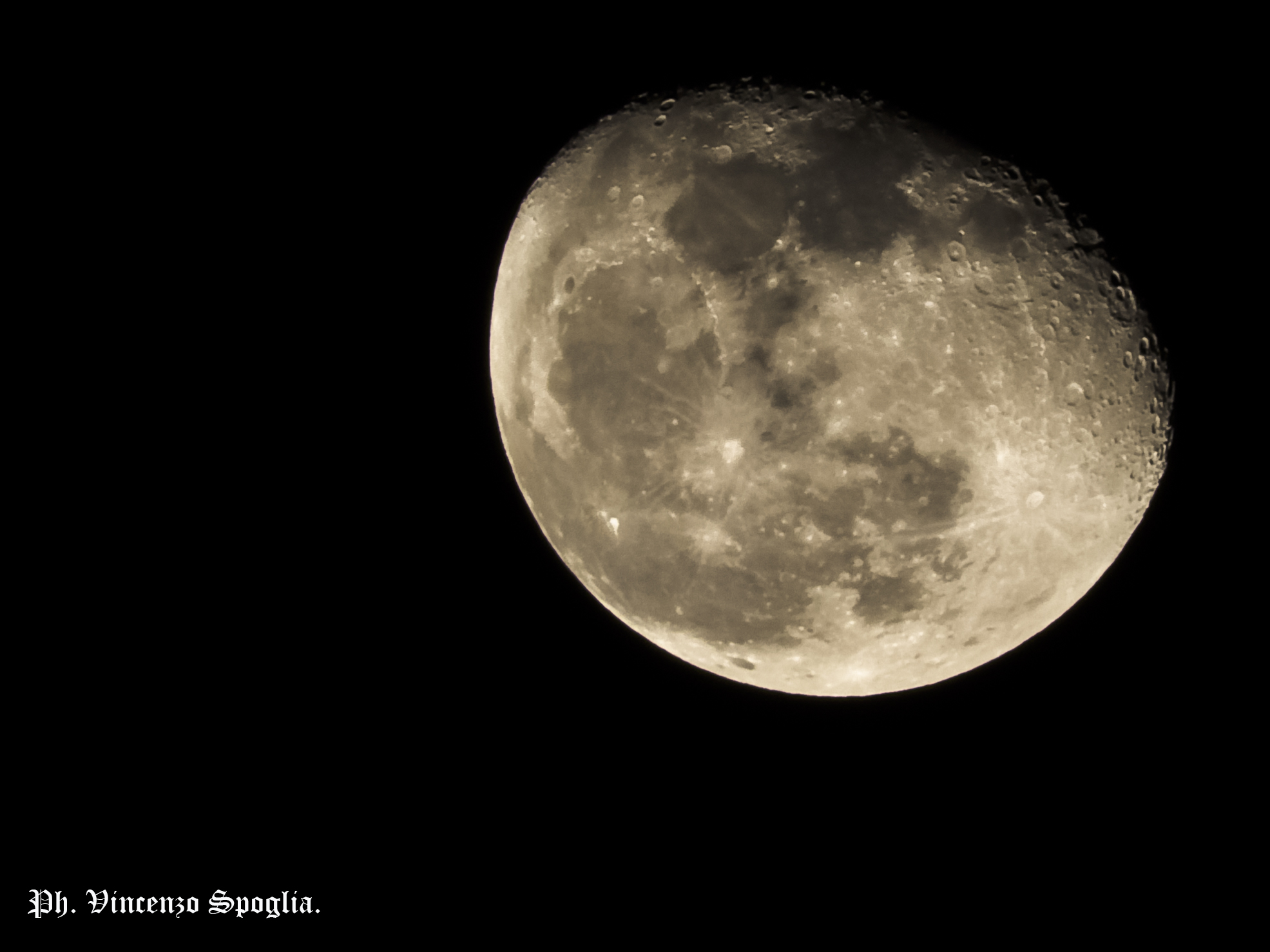 Mia migliore Luna ,  scattata  con Fujifilm s1