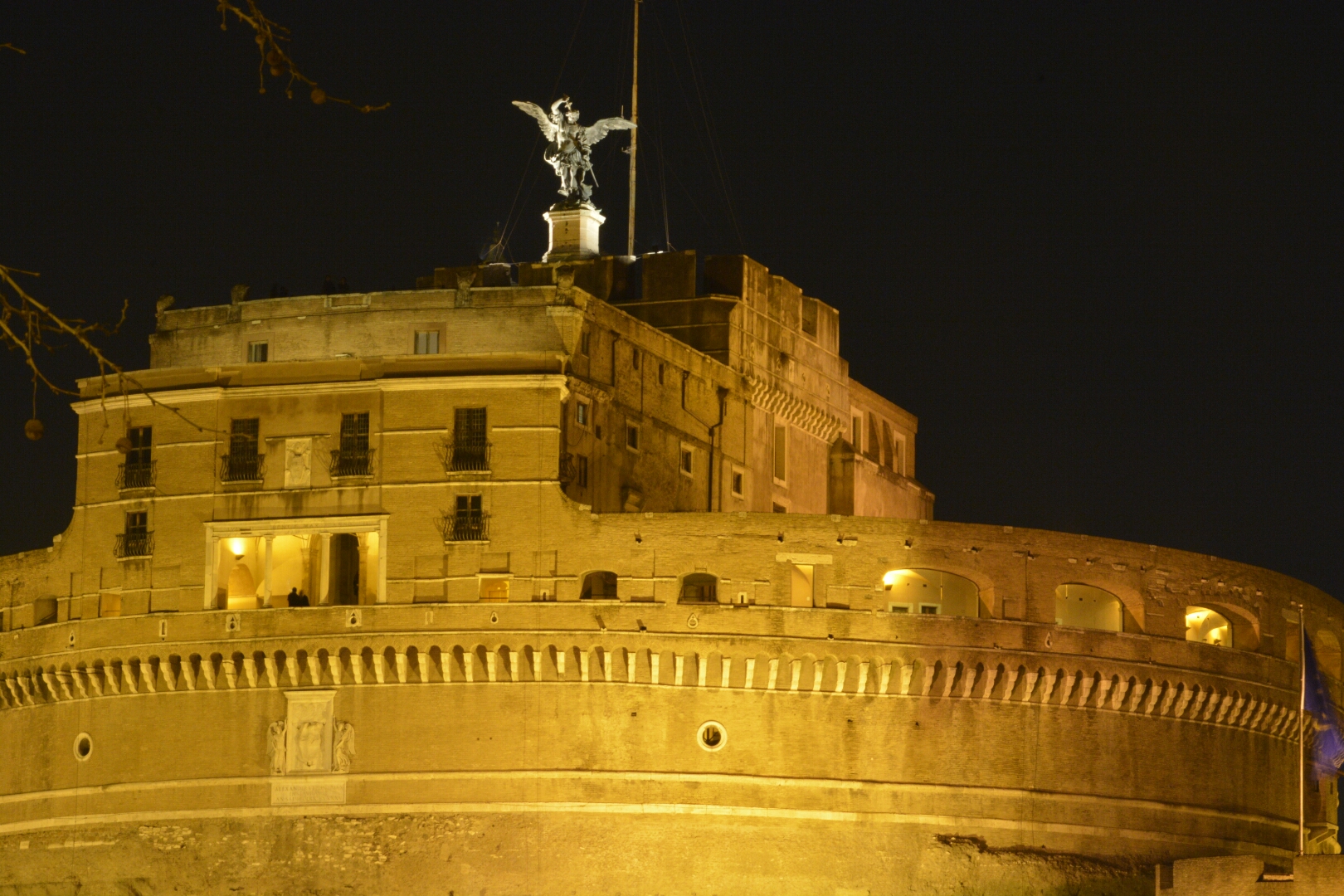 castel sant'angelo di notte