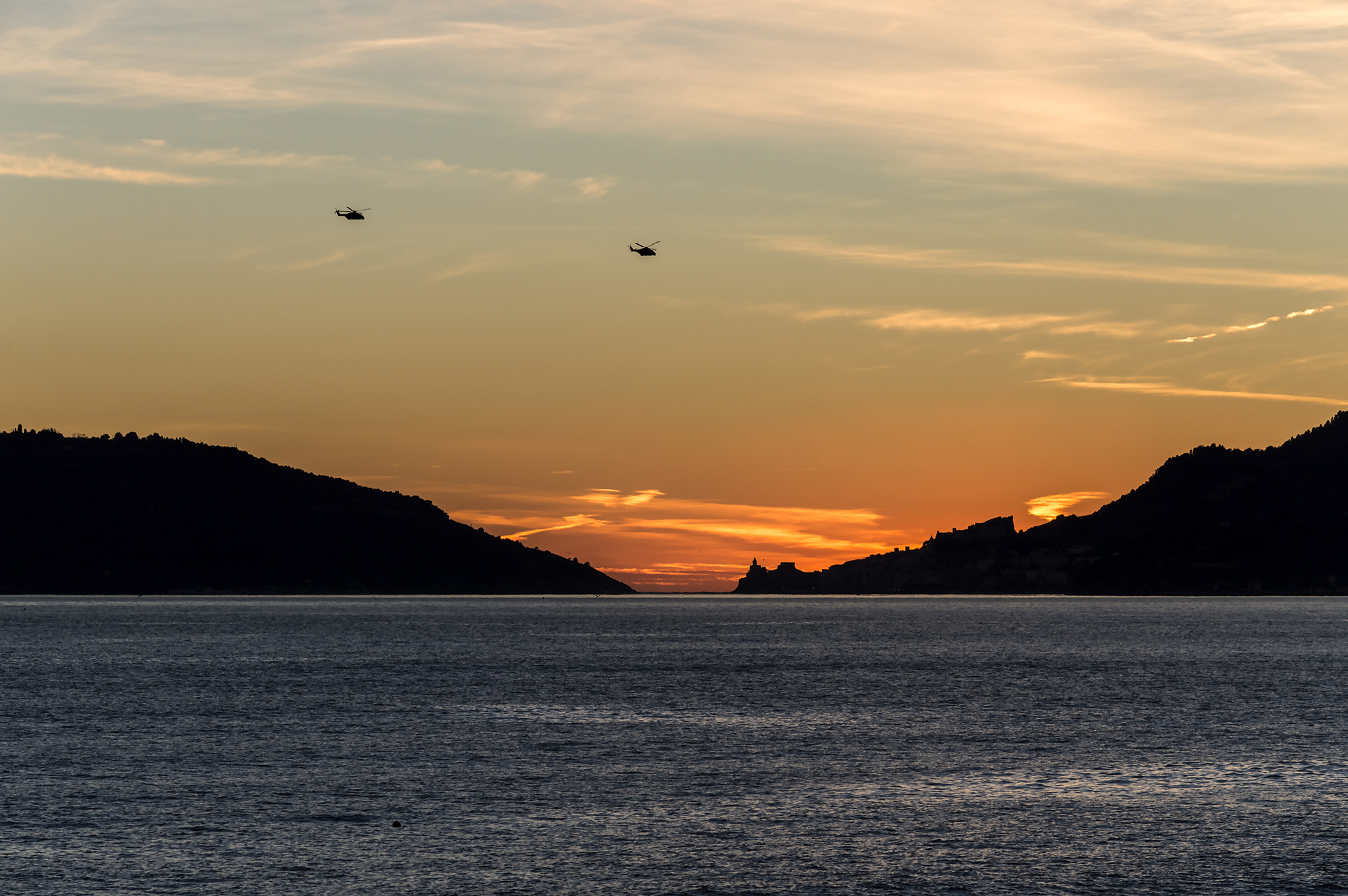 Portovenere al tramonto con... elicotteri :-)