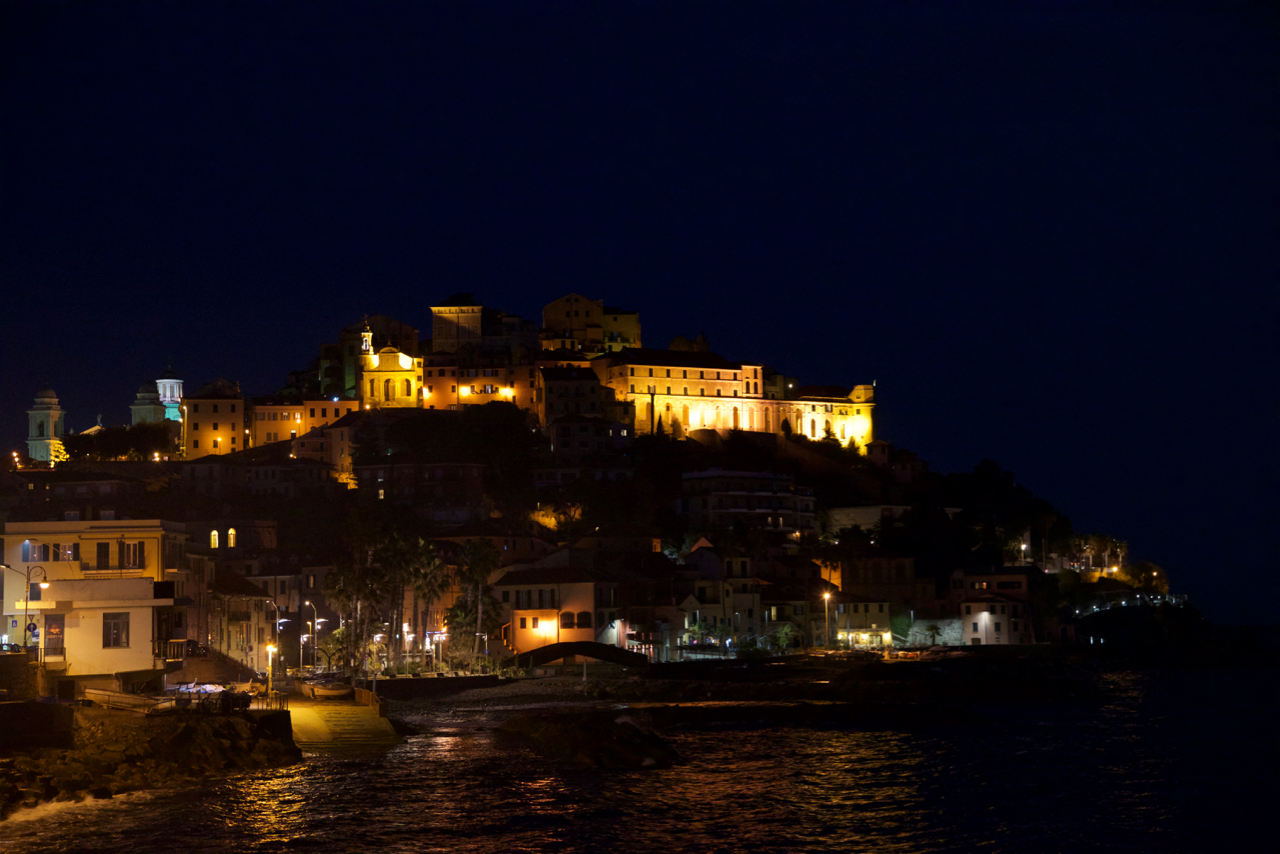 Porto Maurizio notturno