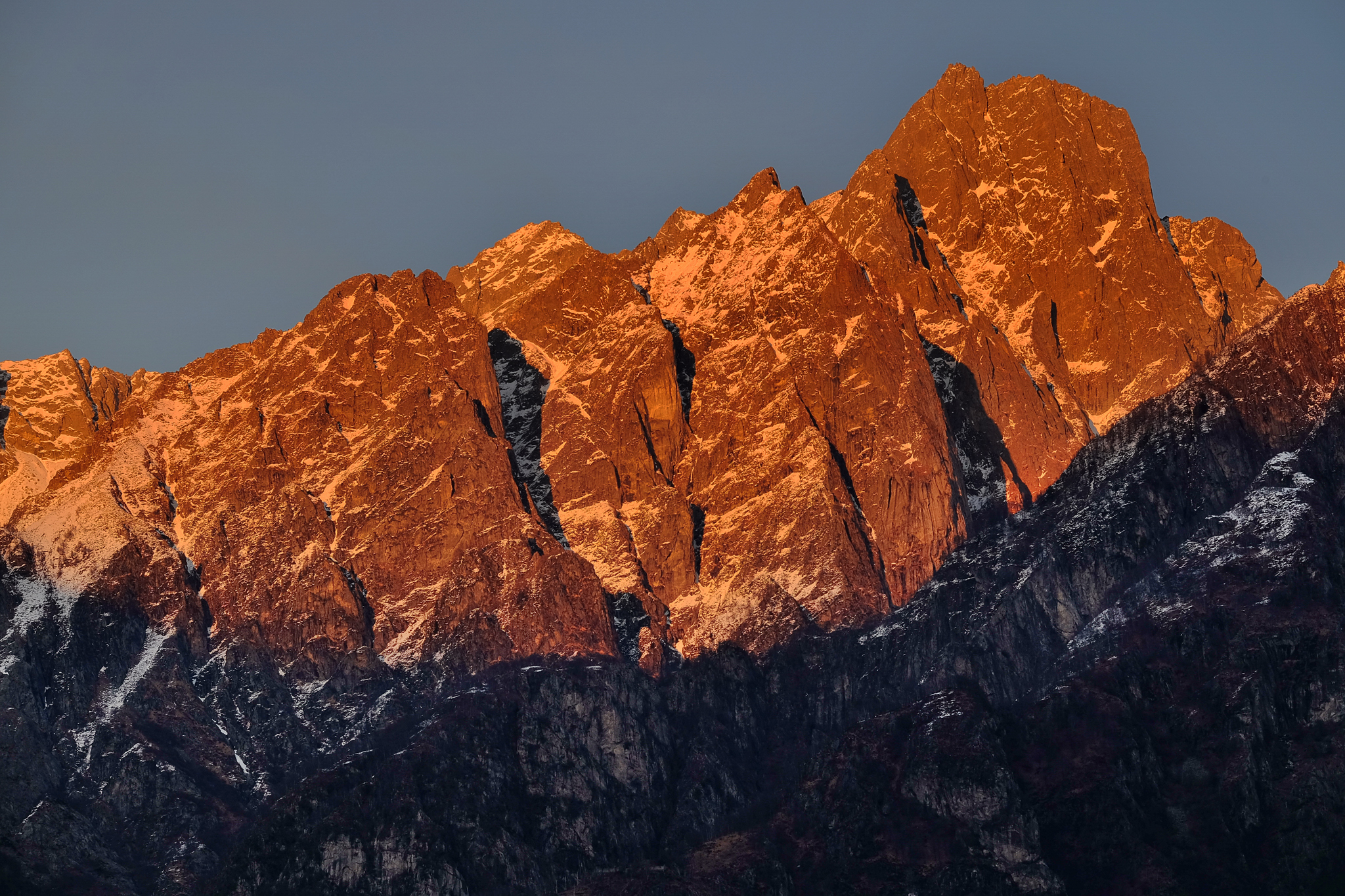 Sunset by the lake Mezzola