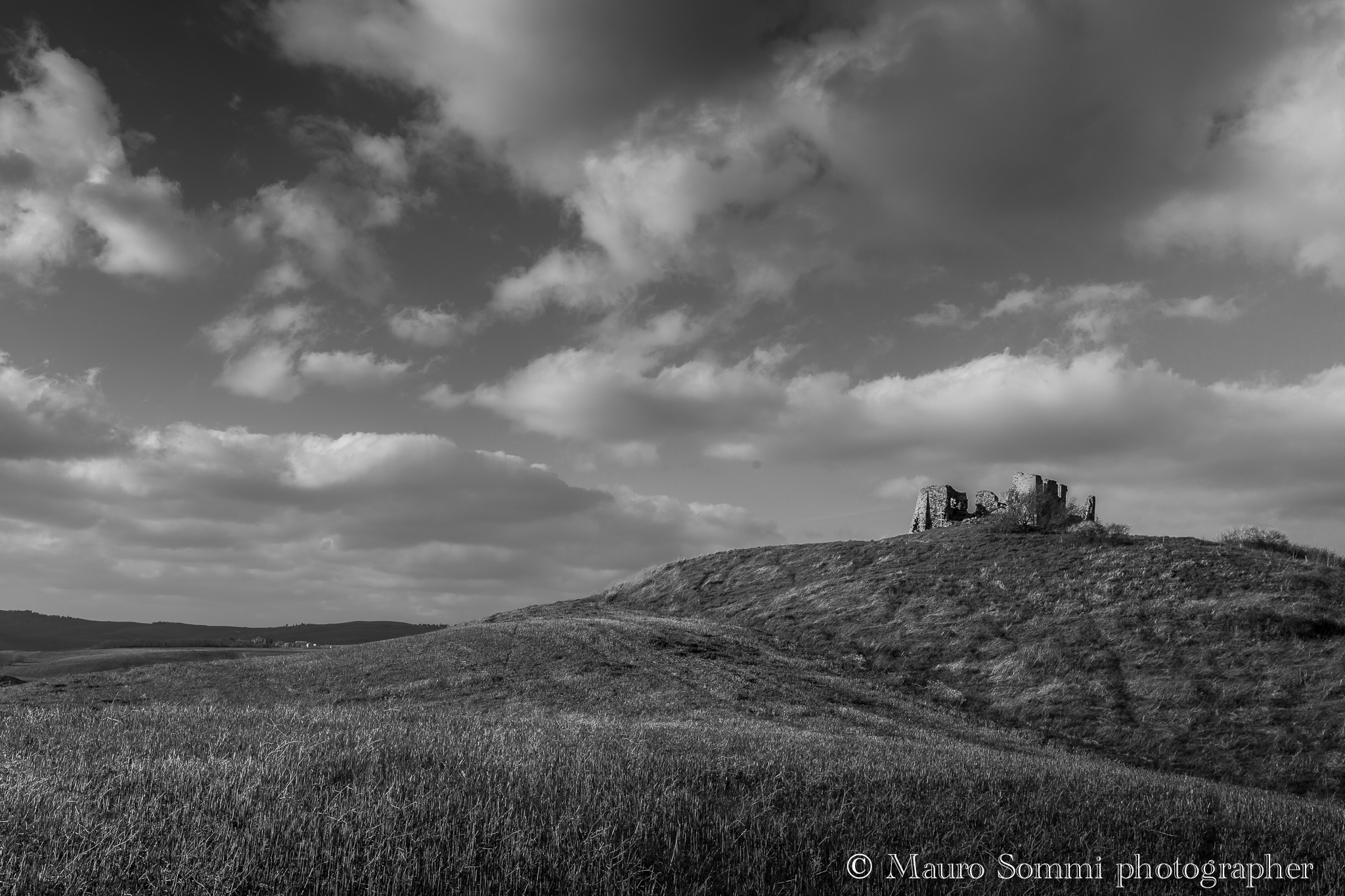 A ruined building in Volterra