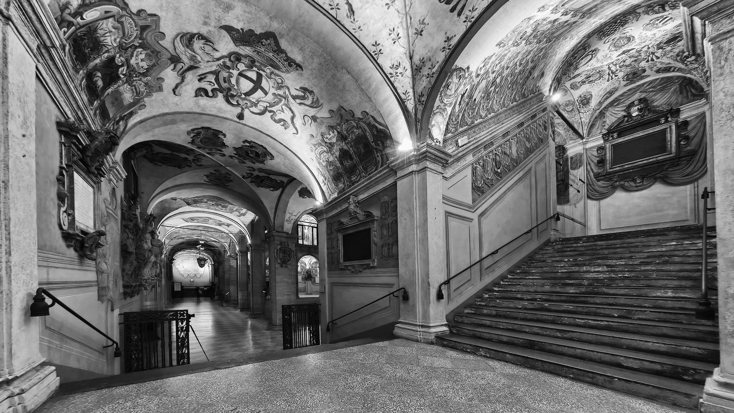 Bologna-Interior Archiginnasio