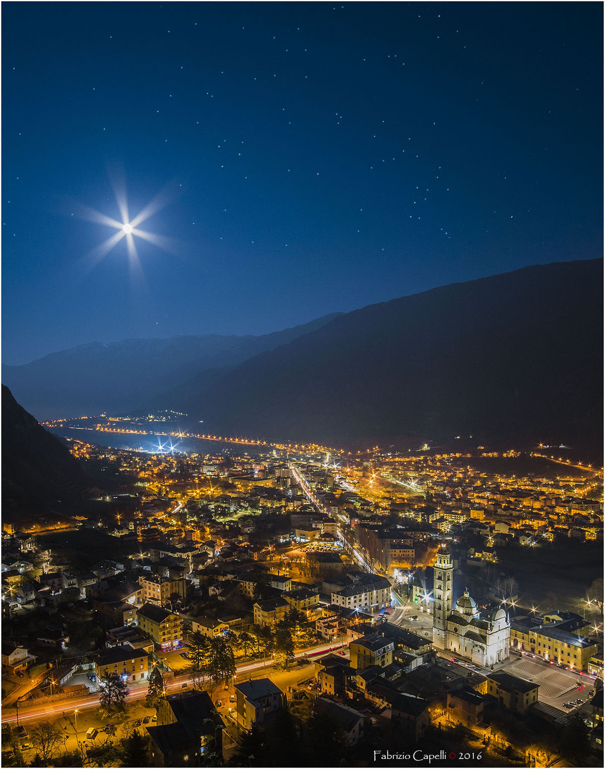 Tirano con luna piena