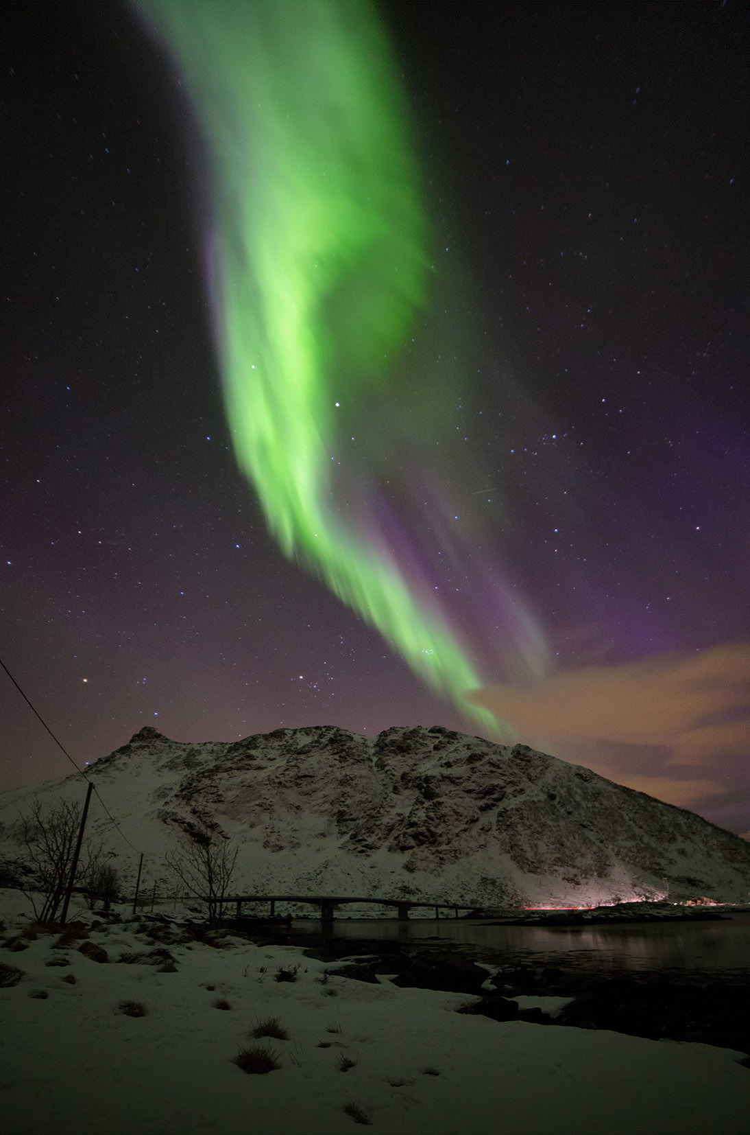 Aurora over one of the bridges of Gimsoy
