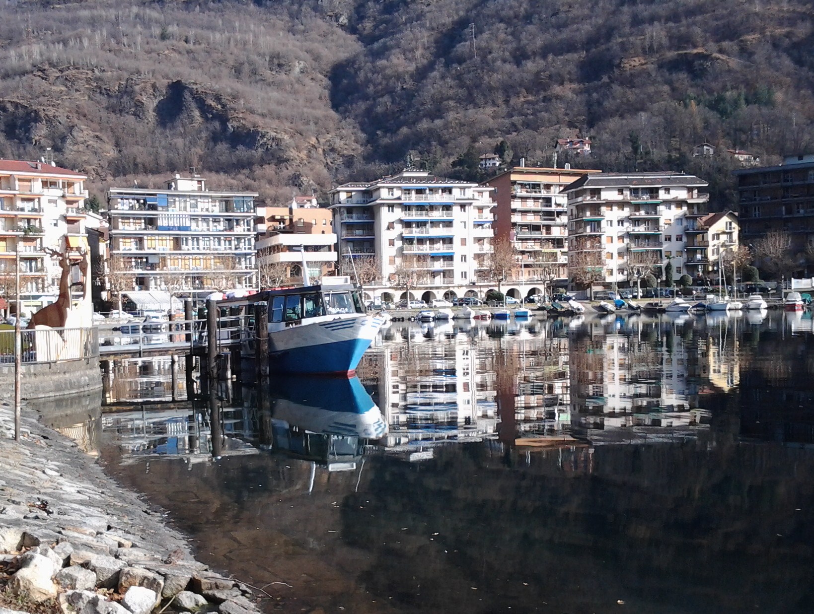 Omegna, the lake