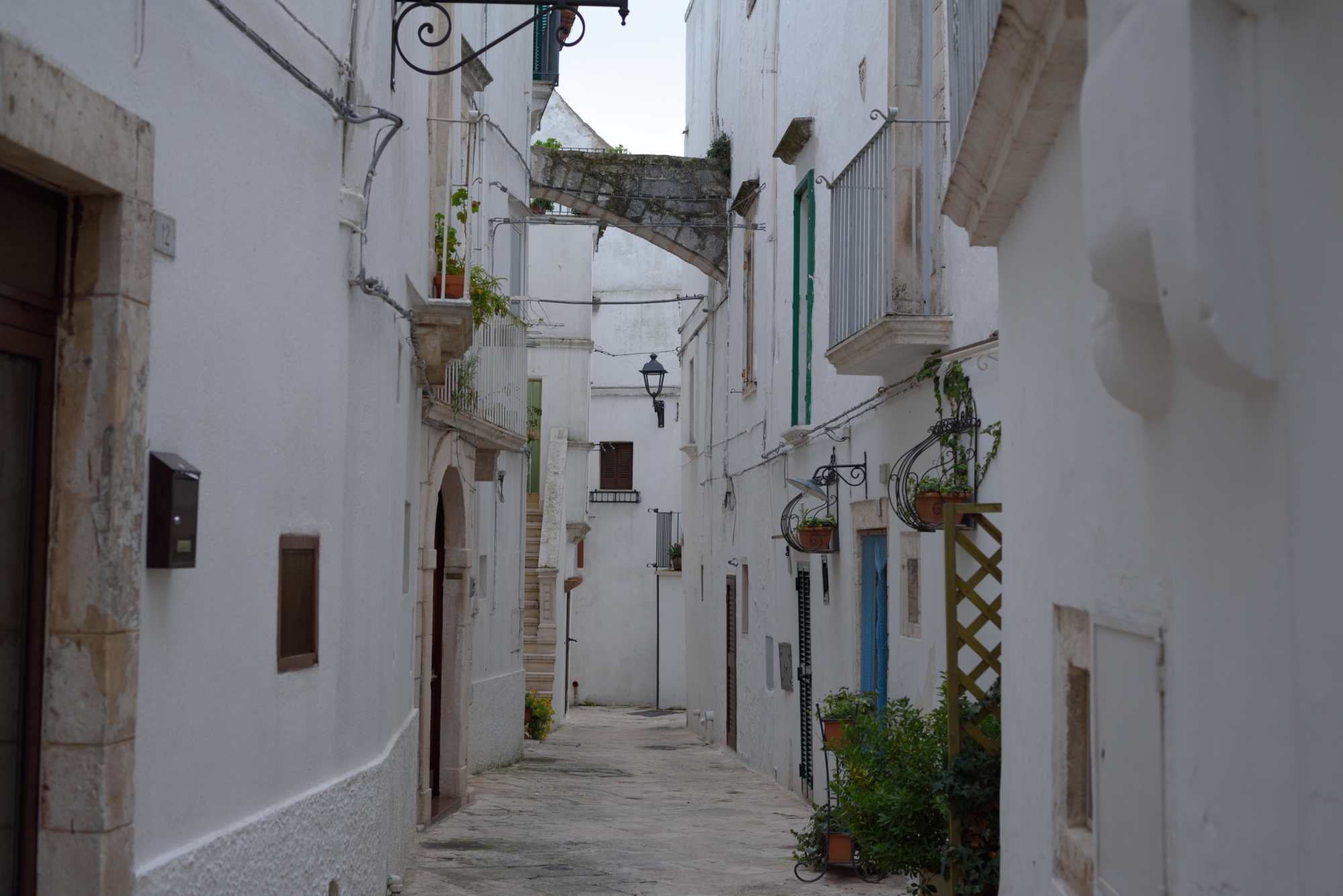 Locorotondo from inside and from outside