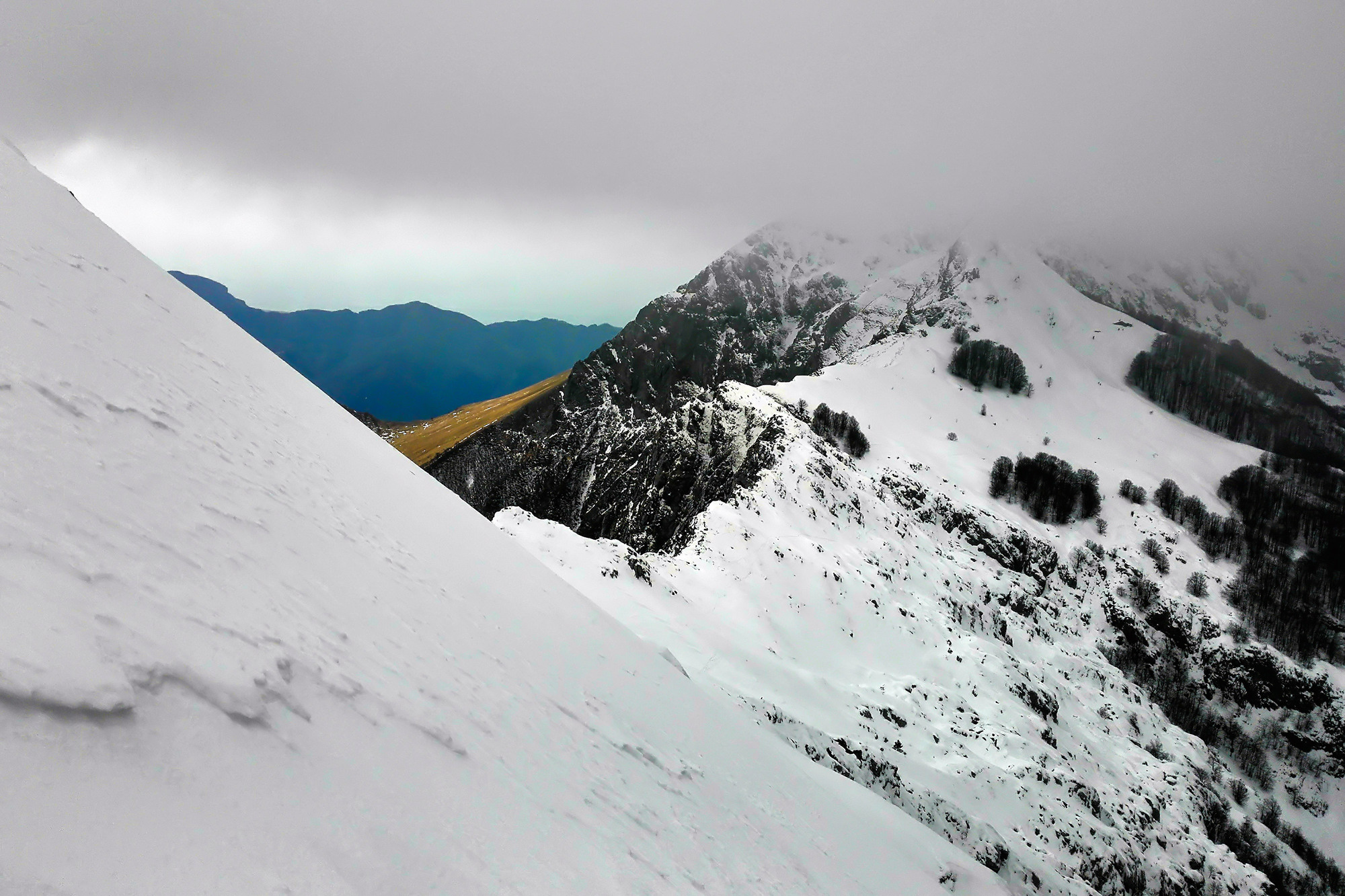 Alpi Apuane, fra ghiaccio e mare