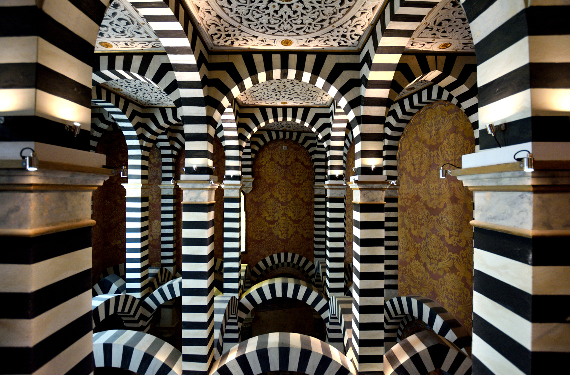 interior room Rocchetta Mattei 2