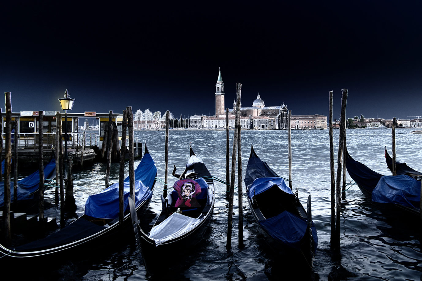 Mysterious Venice 4 Samsung NX10 18-55