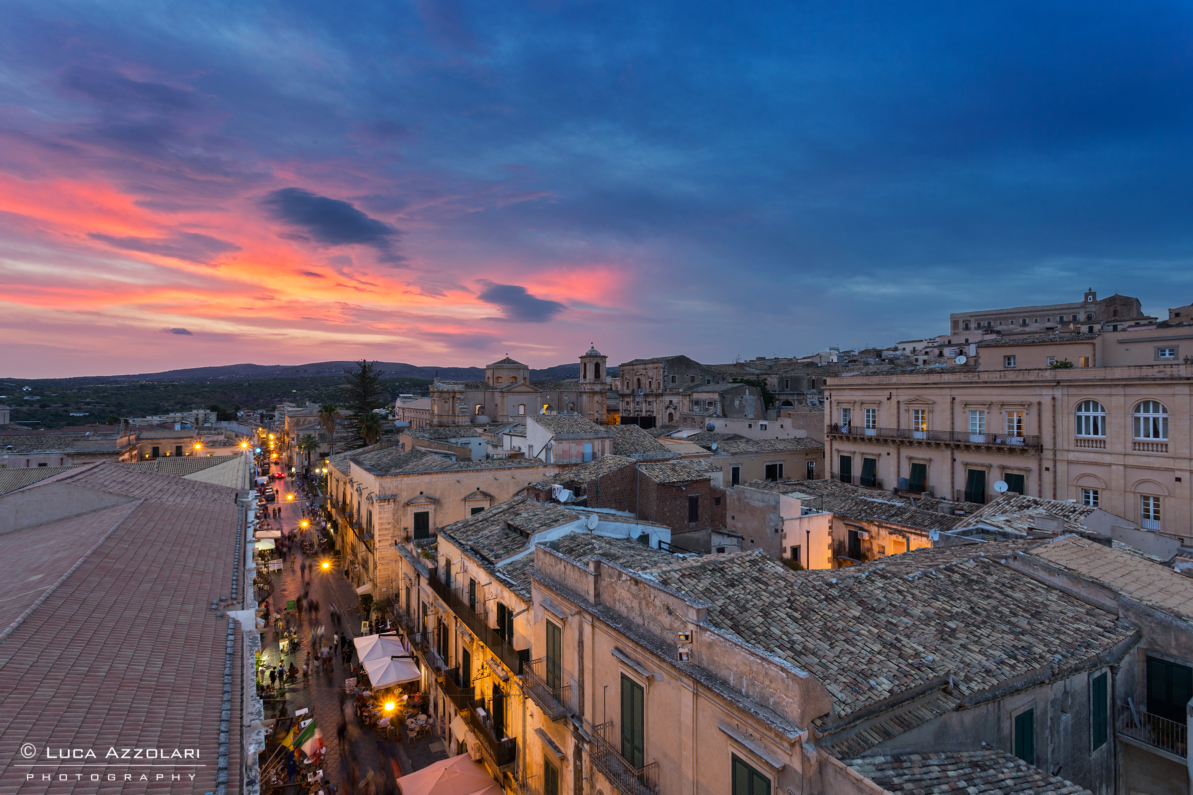 Ultime luci sopra Noto