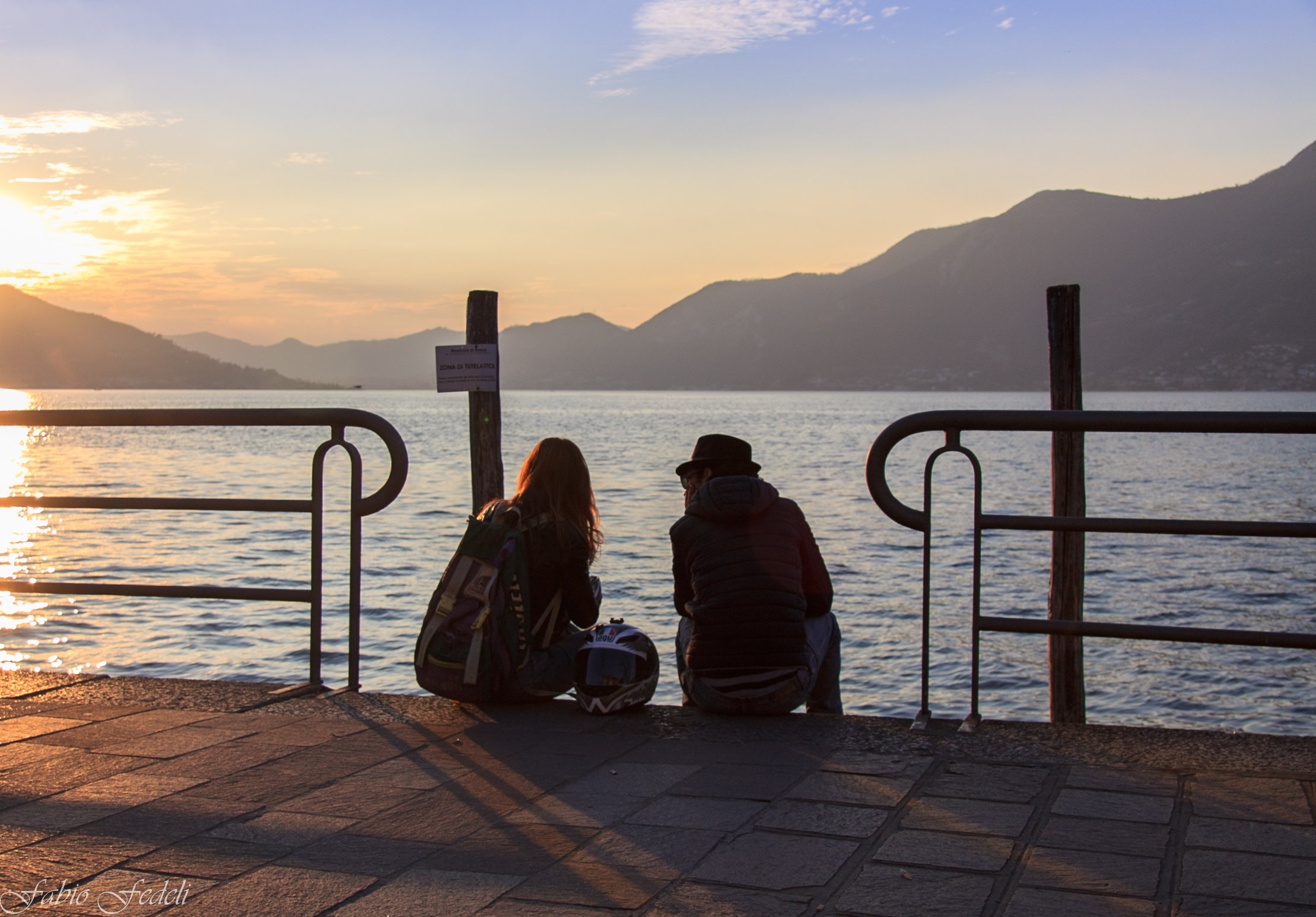 il tramonto la moto e amore