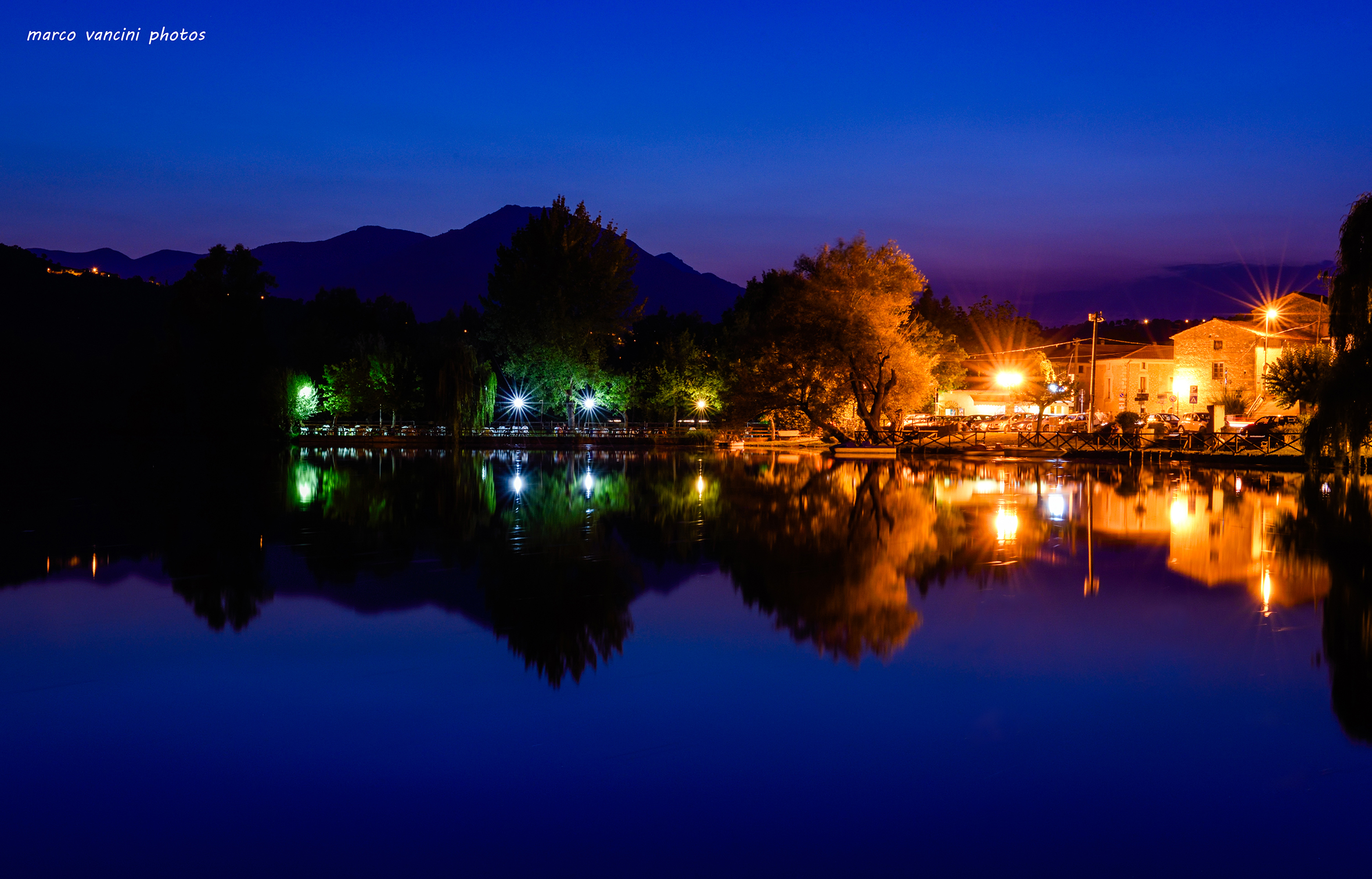 L'ora blu del lago..