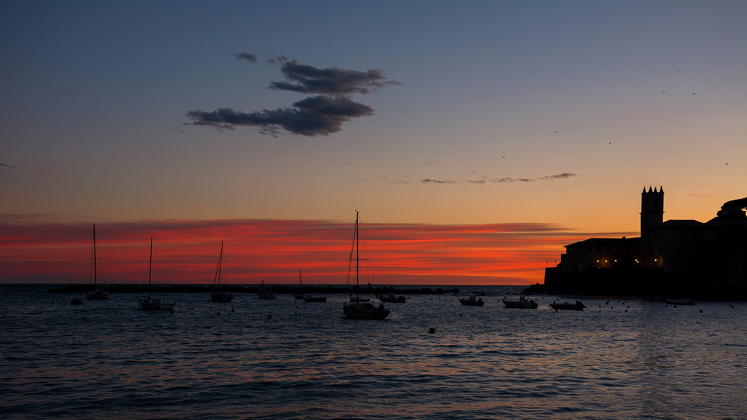 Rosso di sera in baia