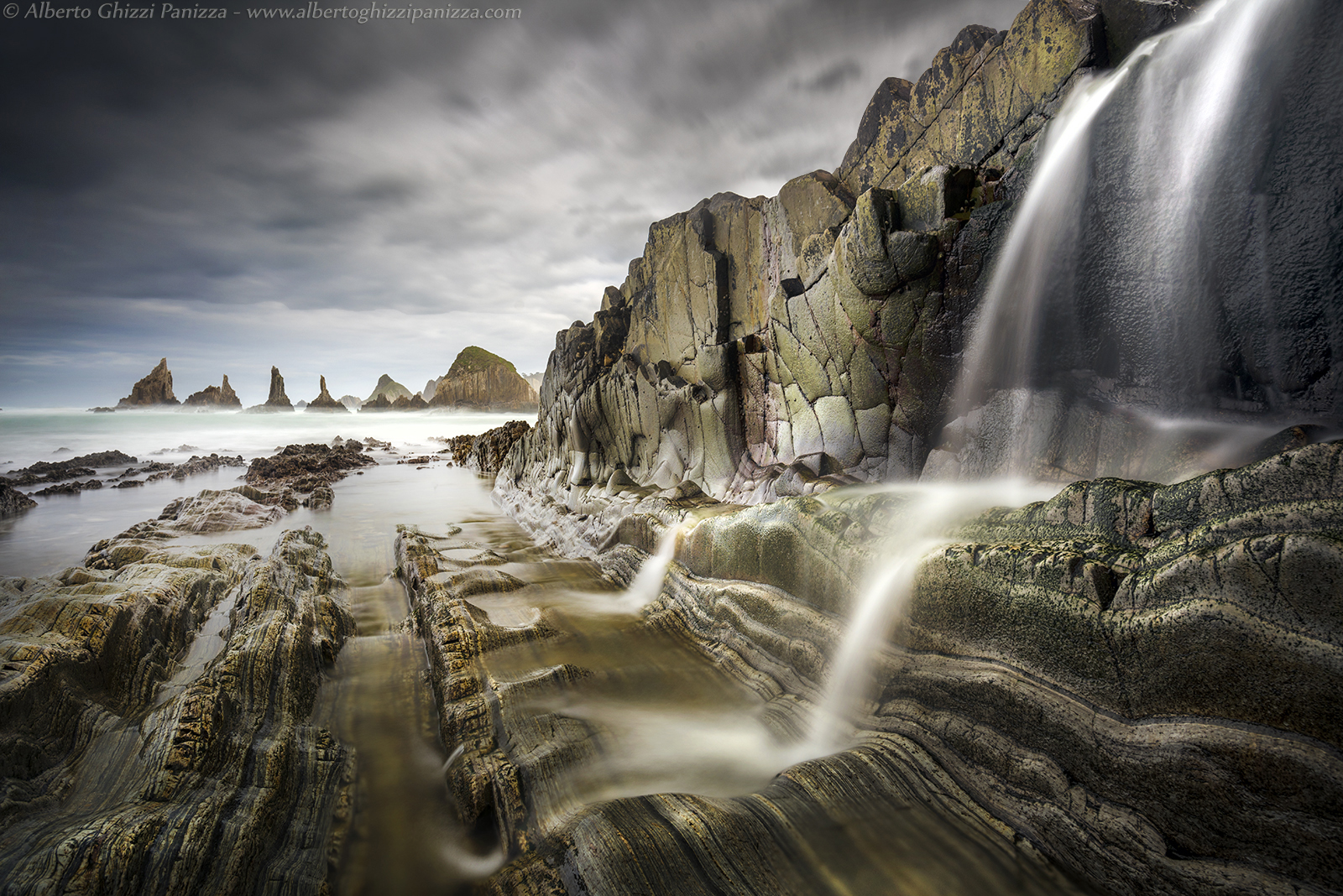 Between water and rock