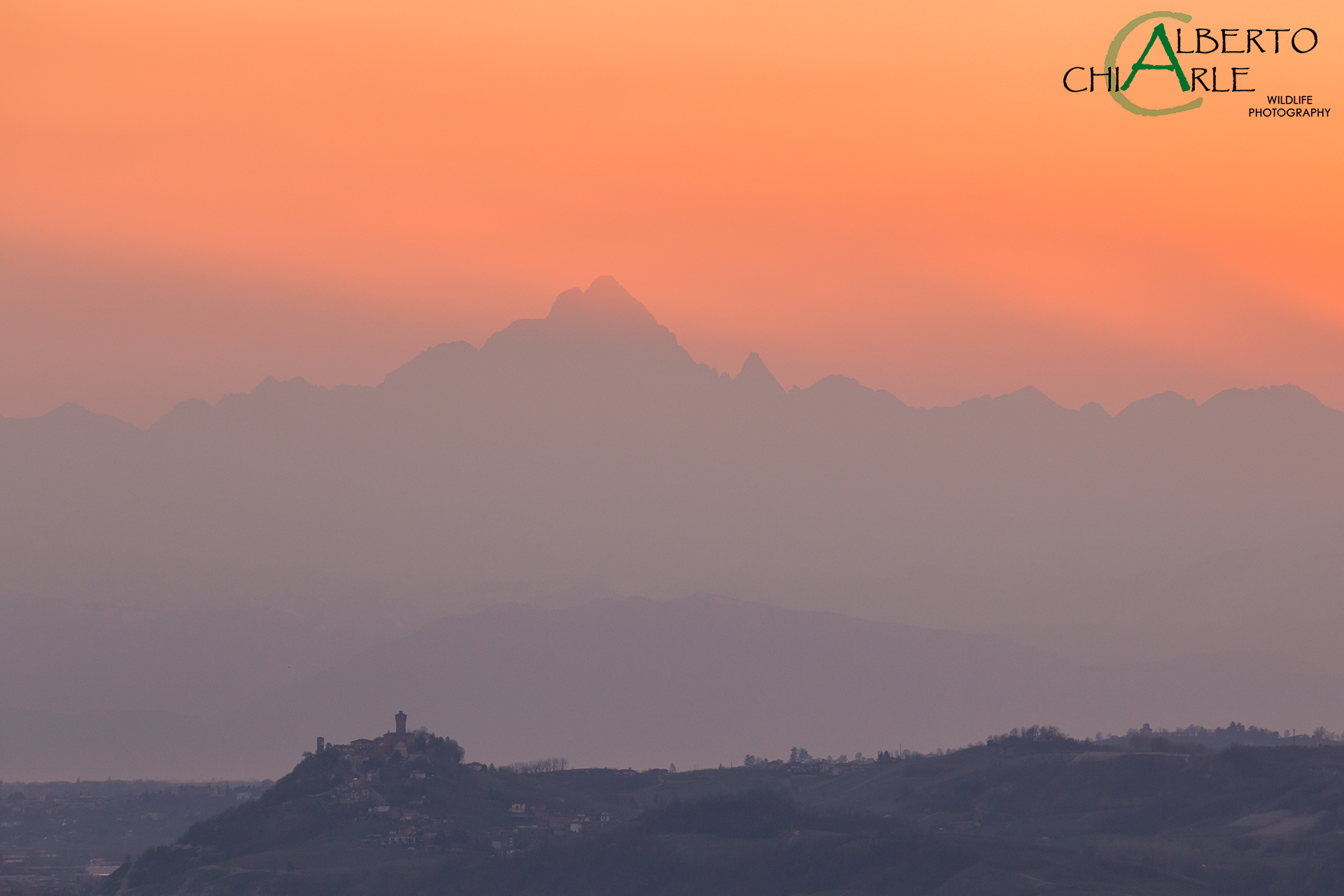 Sunset between the Langhe and Roero