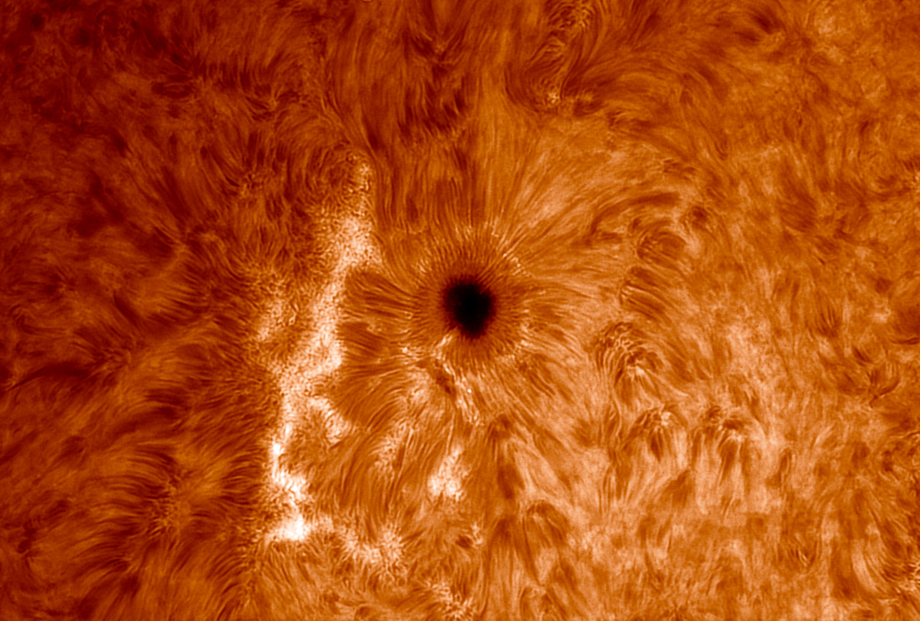 Noaa 2526 il giorno di Pasqua