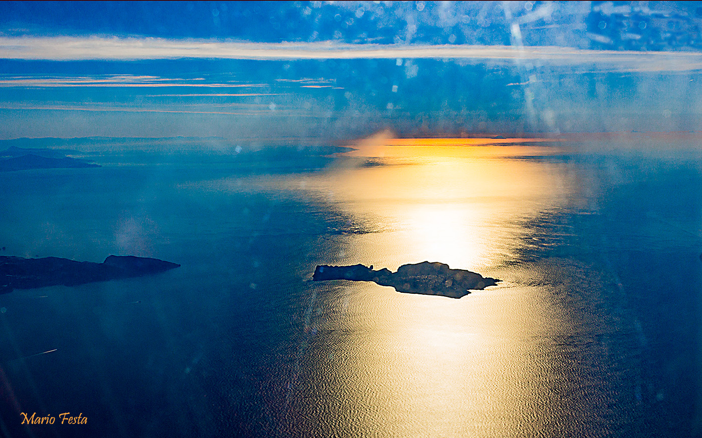 Capri and toe bell - aerial view