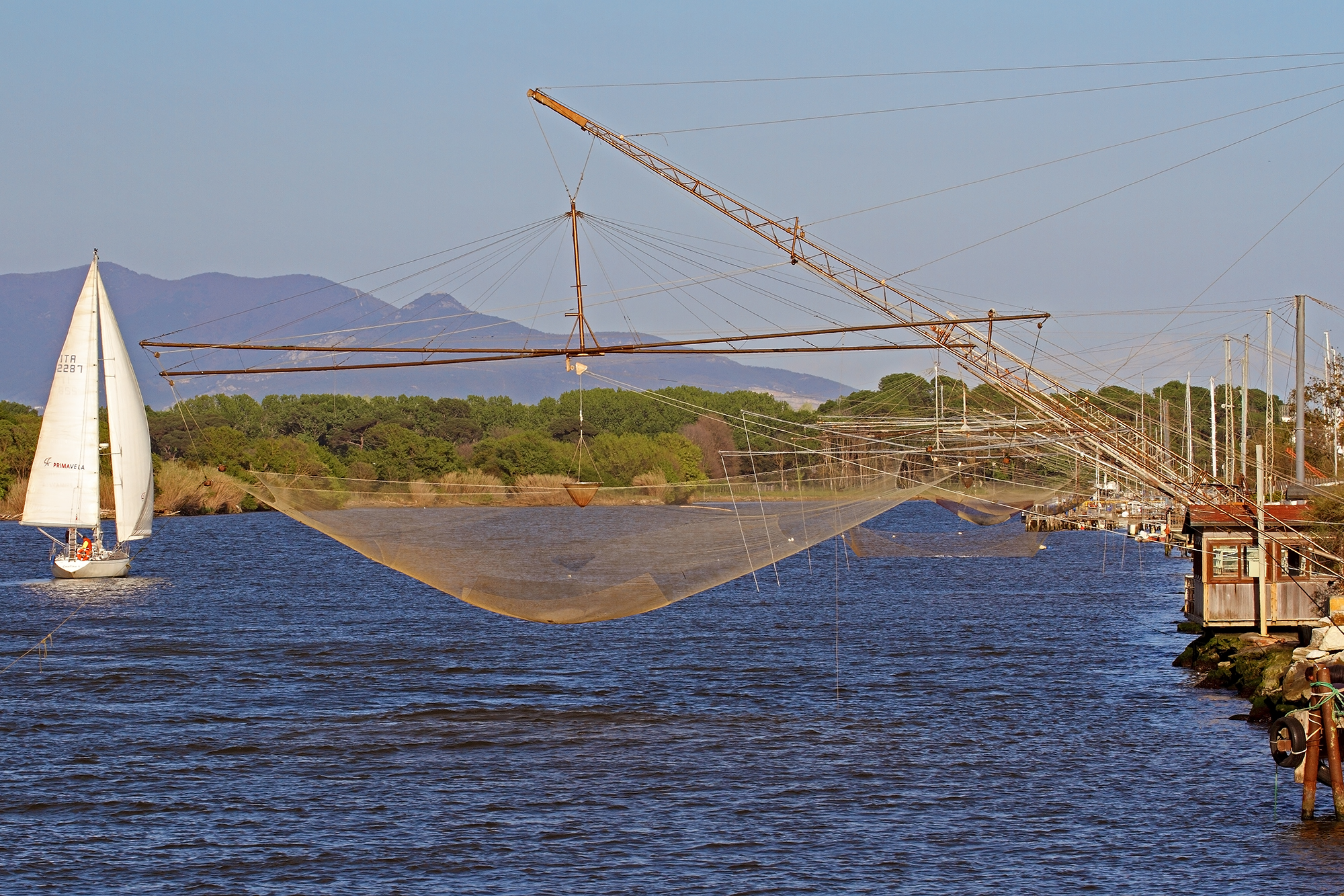 Marina di Pisa la foce del fiume Arno