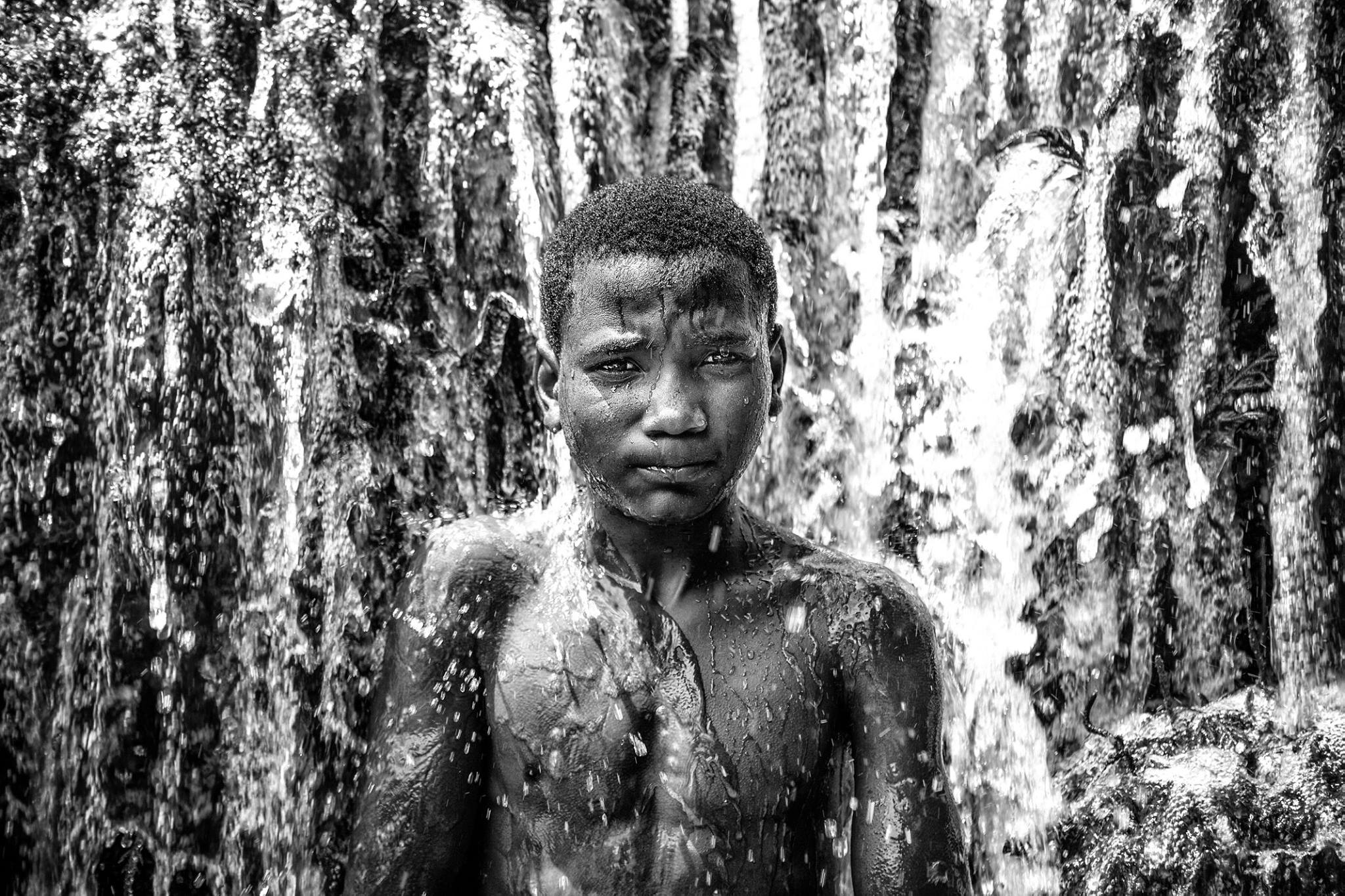 Nell'acqua le lacrime non si vedono