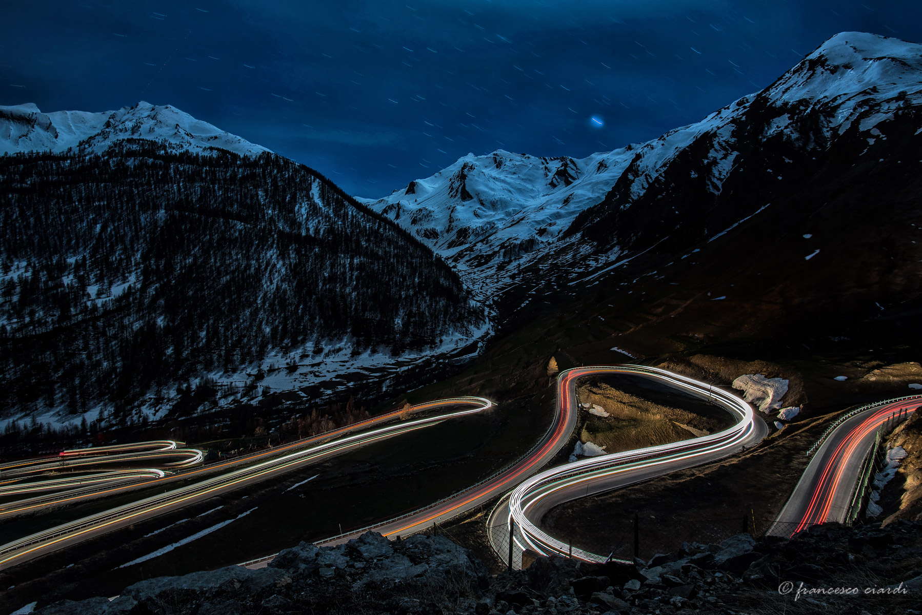 night traffic at high altitude