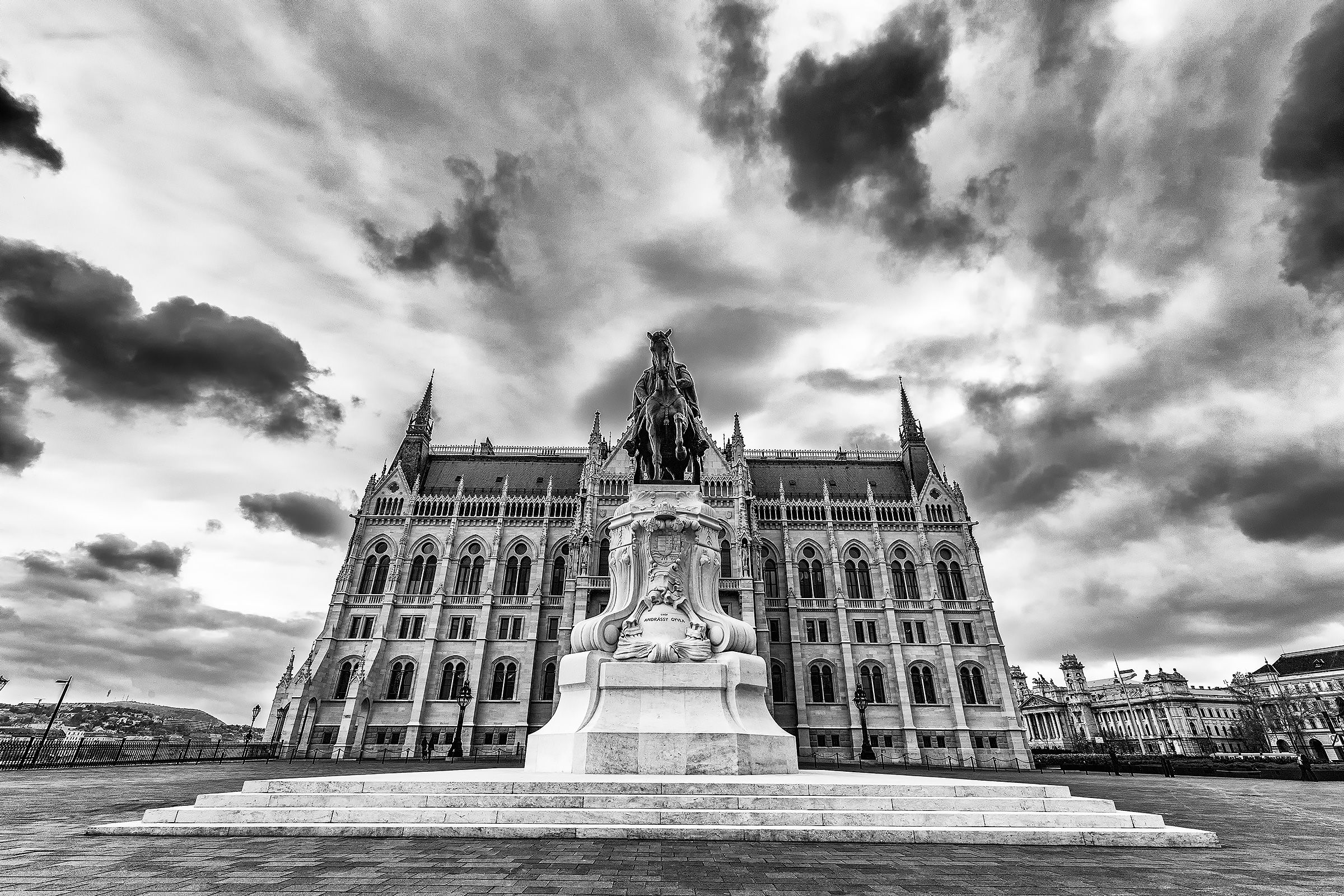 Horse and rider to guard the Parliament