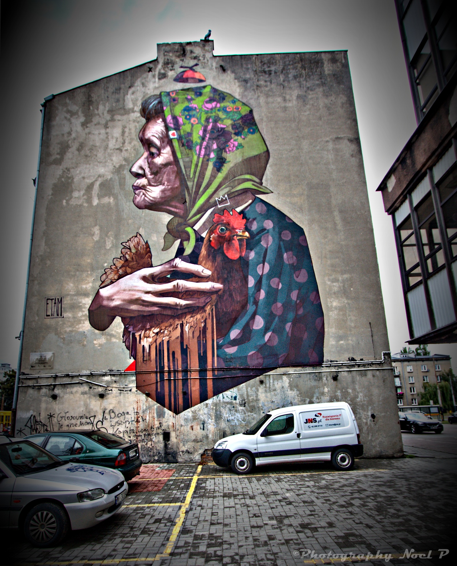Fatto da Etam Cru (Polonia)